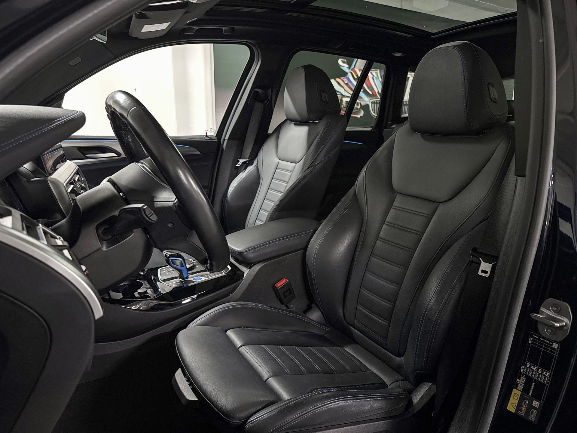 Foto van BMW Ix3