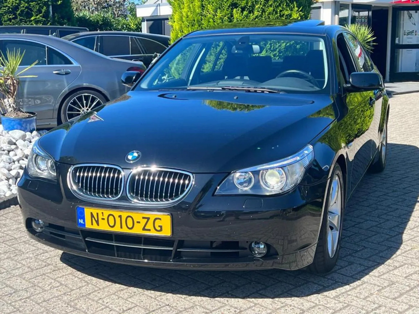 BMW 5er Reihe 530I High Exe 2006 Schuifdak BTW Youngtimer TOPCONDITIE 2006 - voorkant