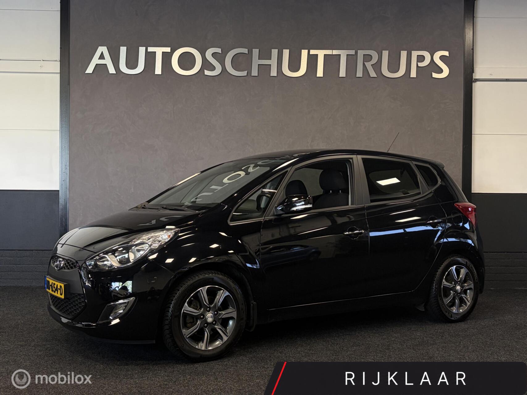 Hyundai Ix20 1.4i Go! NAVI / CAMERA / AIRCO / CRUISE / TREKHAAK / LMV 2017 - voorkant