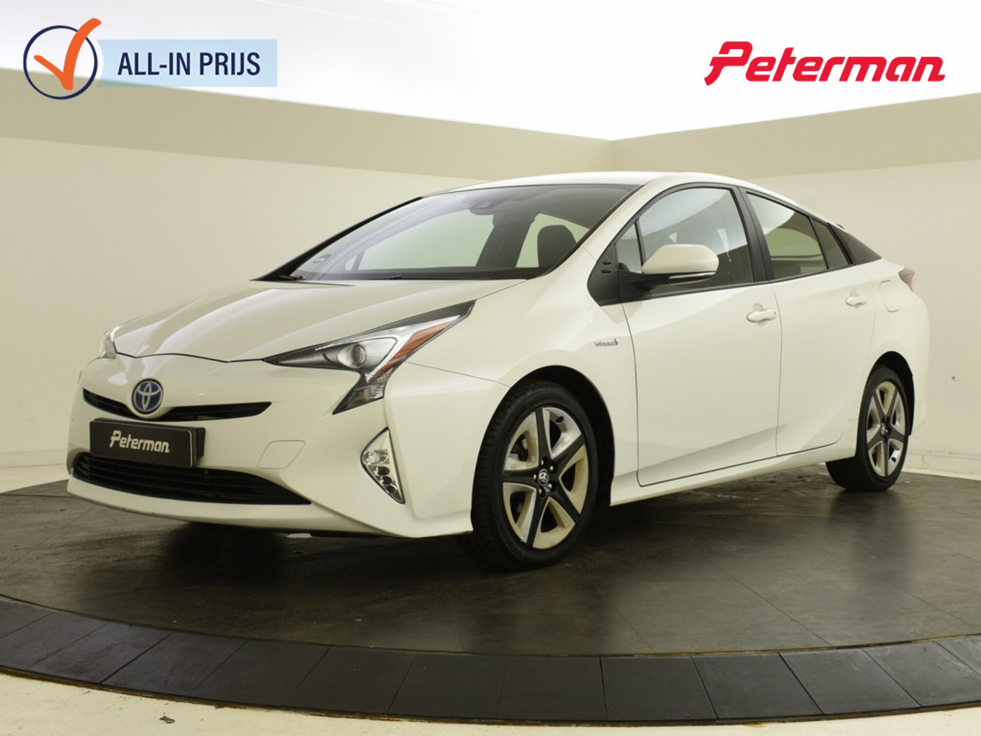 Toyota Toyota Prius 1.8 Dynamic | Trekhaak | Blindspot | Navigatie | Head-up 2017 - voorkant