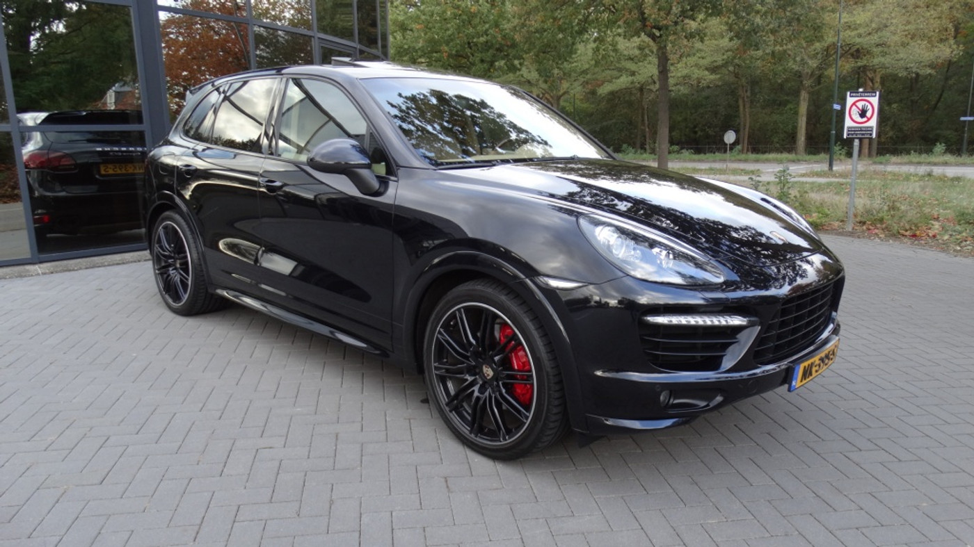 Foto van Porsche Cayenne GTS