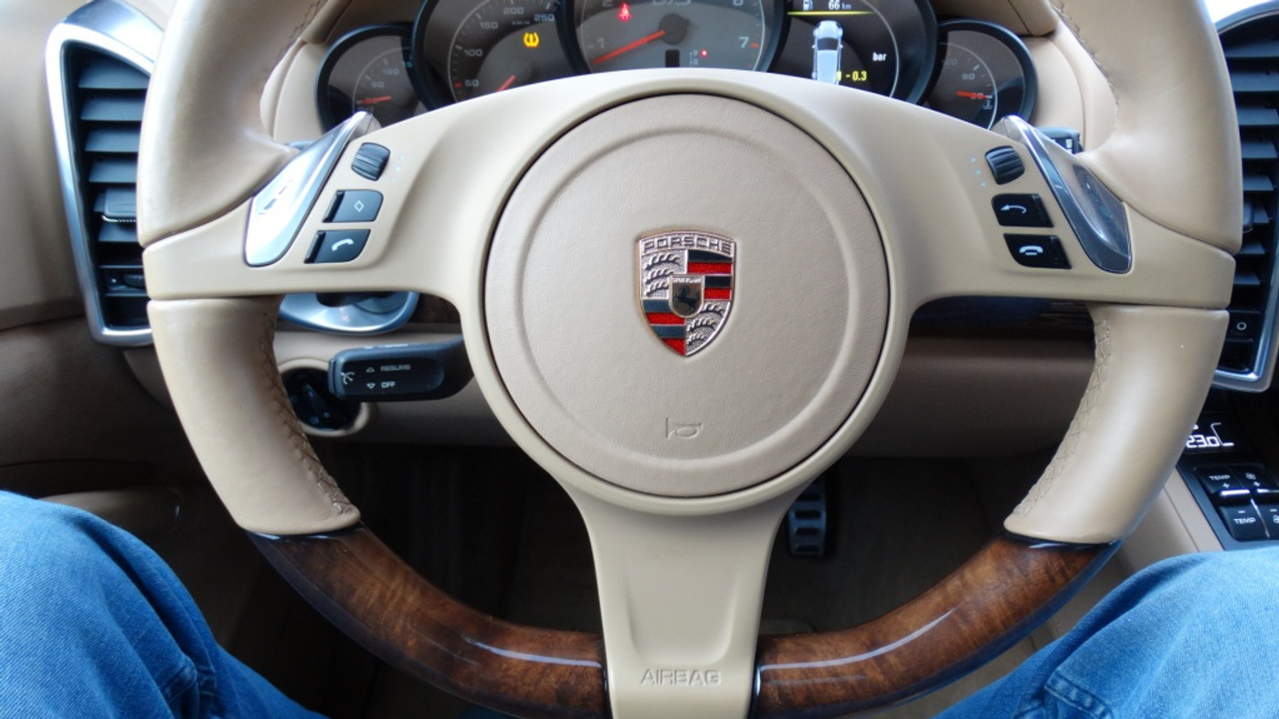 Foto van Porsche Cayenne GTS