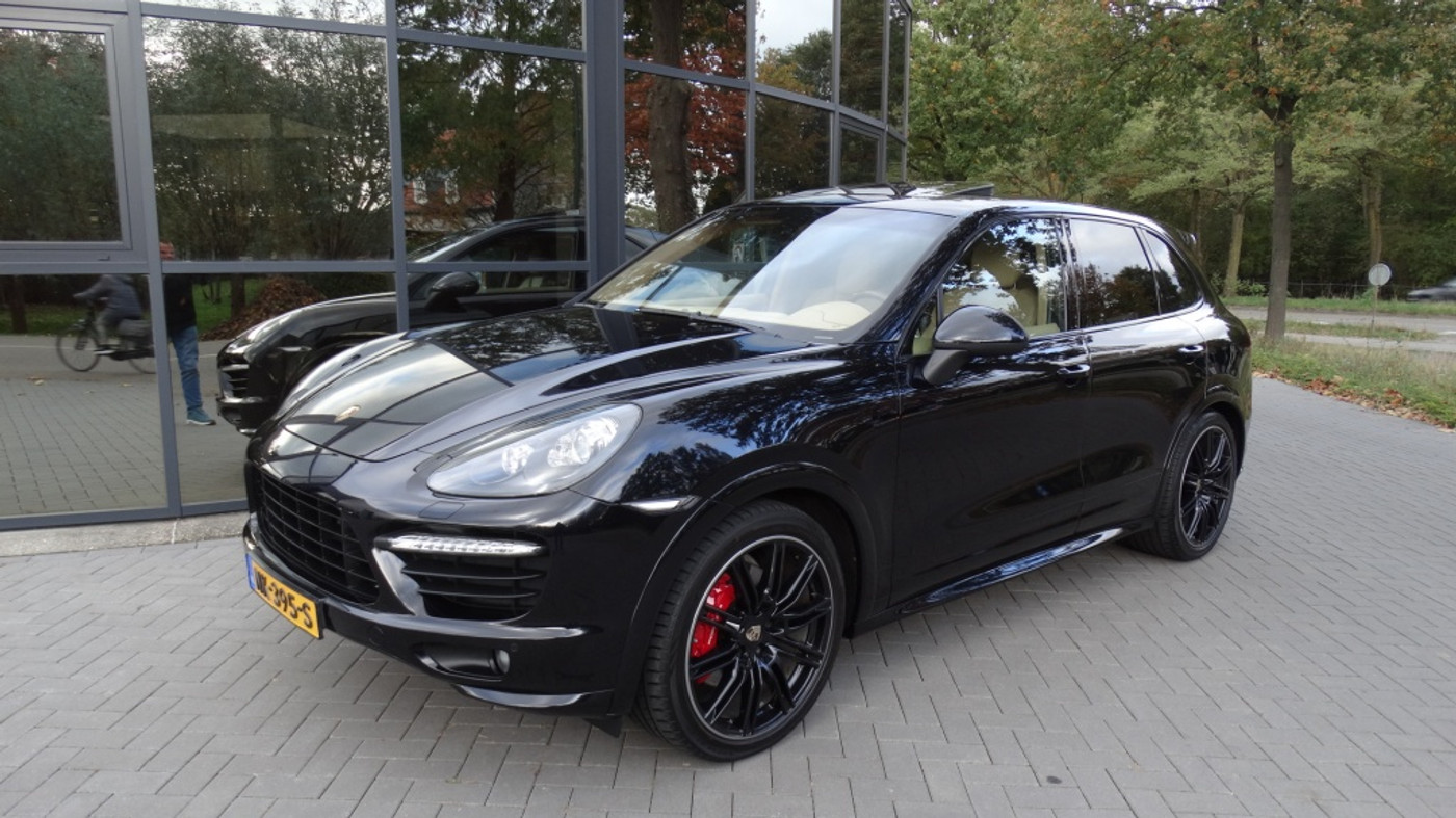 Foto van Porsche Cayenne GTS