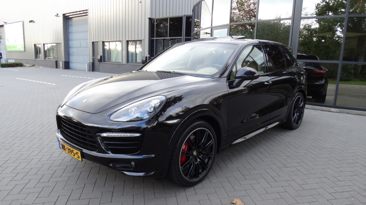 Porsche Cayenne GTS 4.8 GTS 420PK Vele opties 2012 - voorkant
