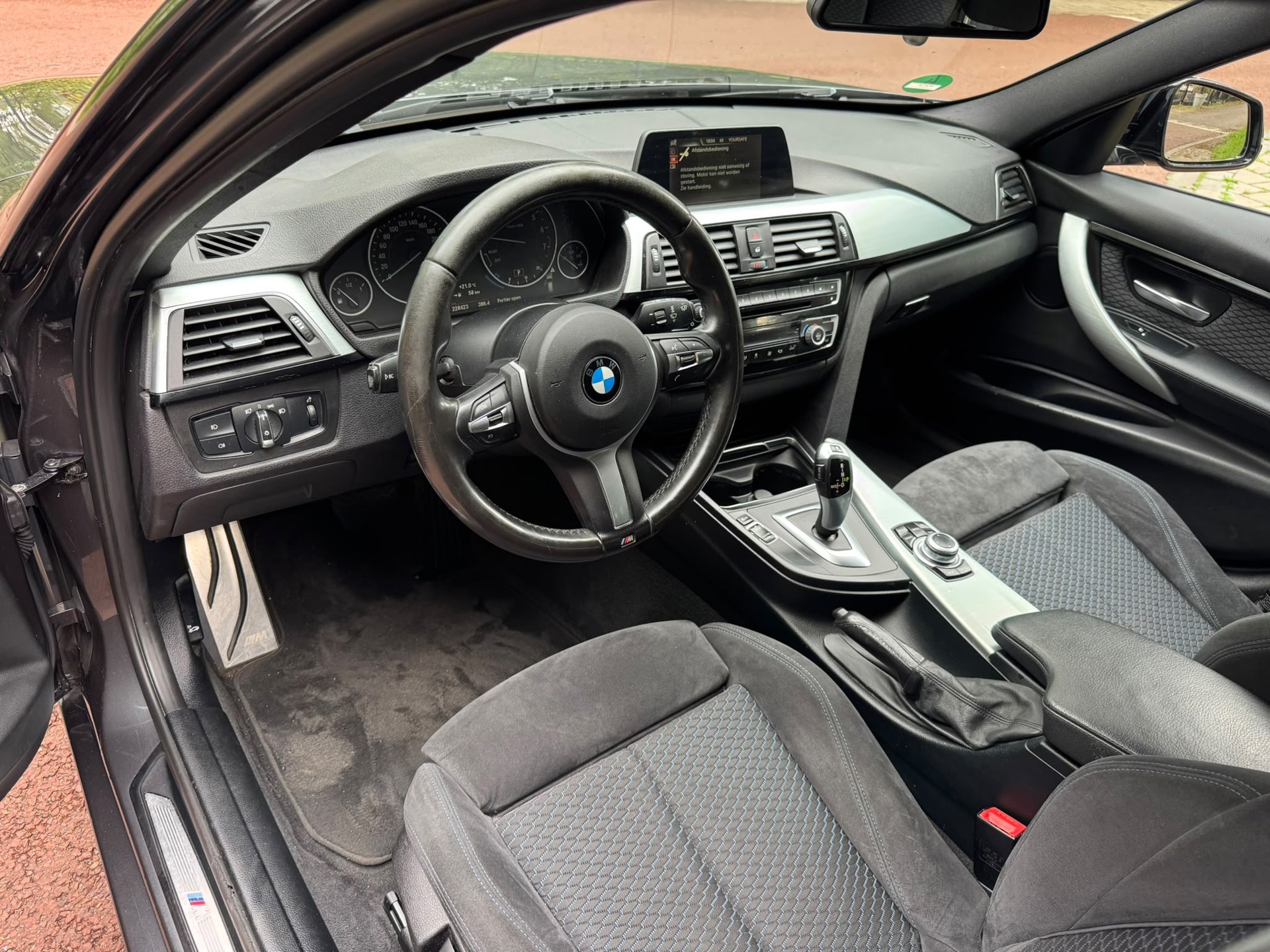 Foto van BMW 318i
