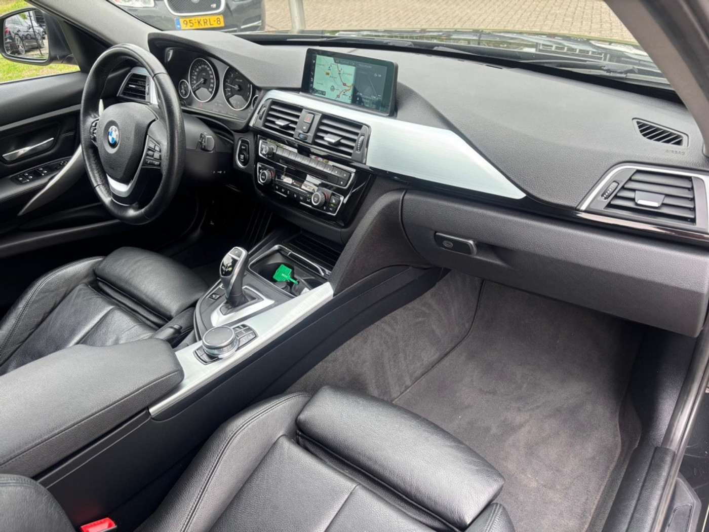 Foto van BMW 320i