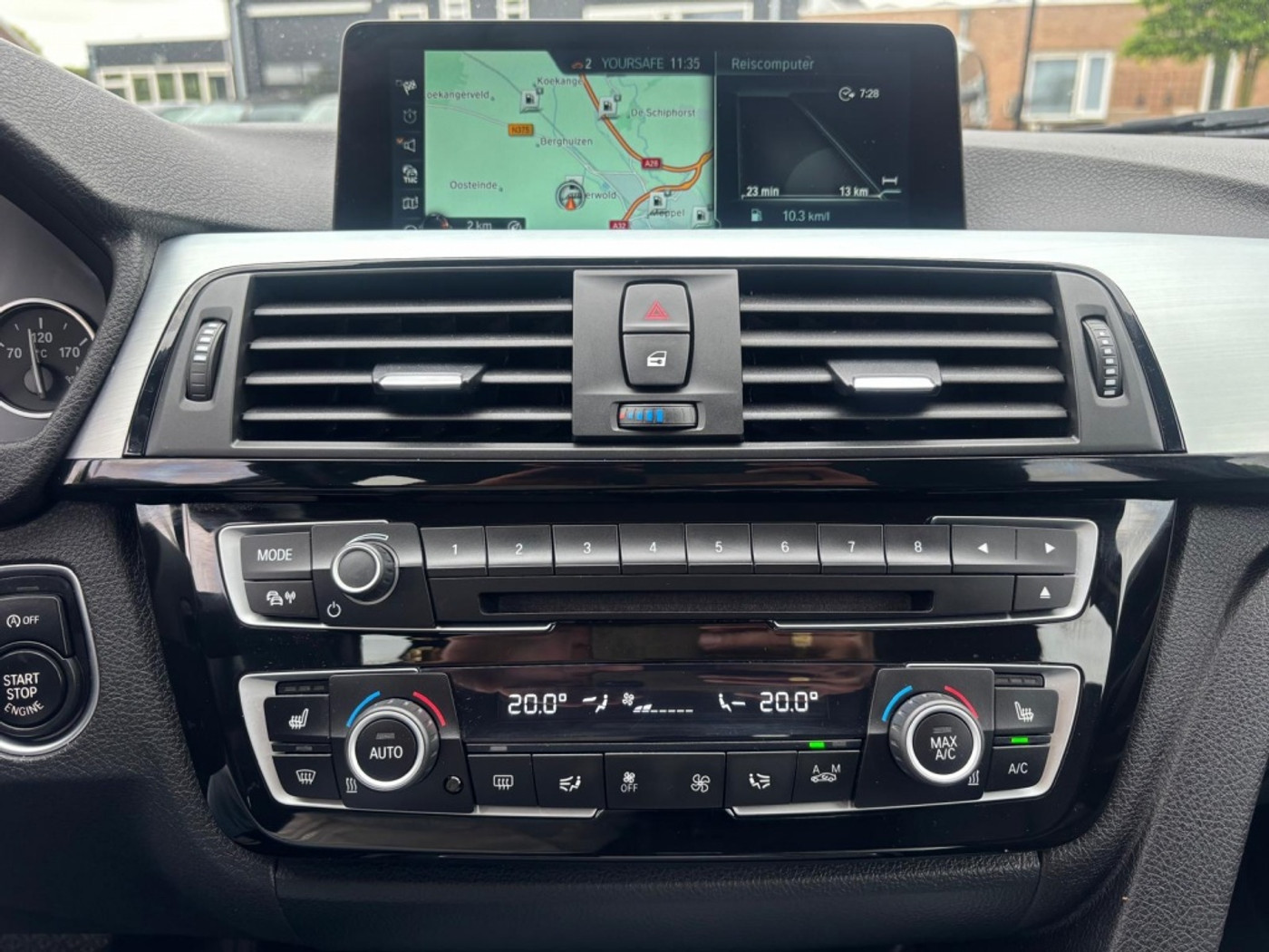 Foto van BMW 320i