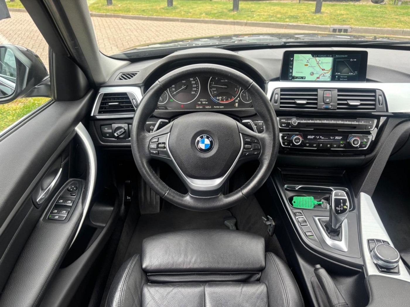 Foto van BMW 320i