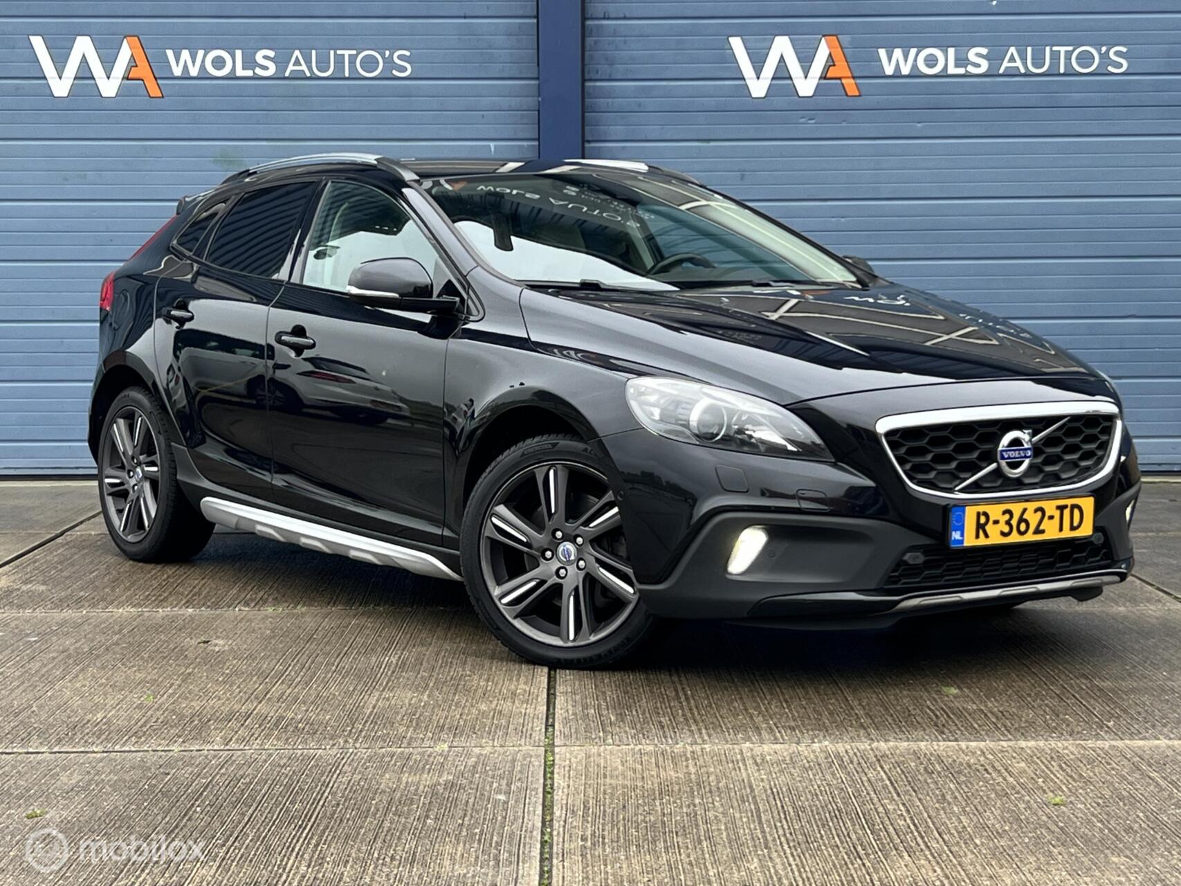 Volvo V40 Cross Country 2.5 T5 AWD Summum / 255 PK / LUXE / BLIS! 2013 - voorkant