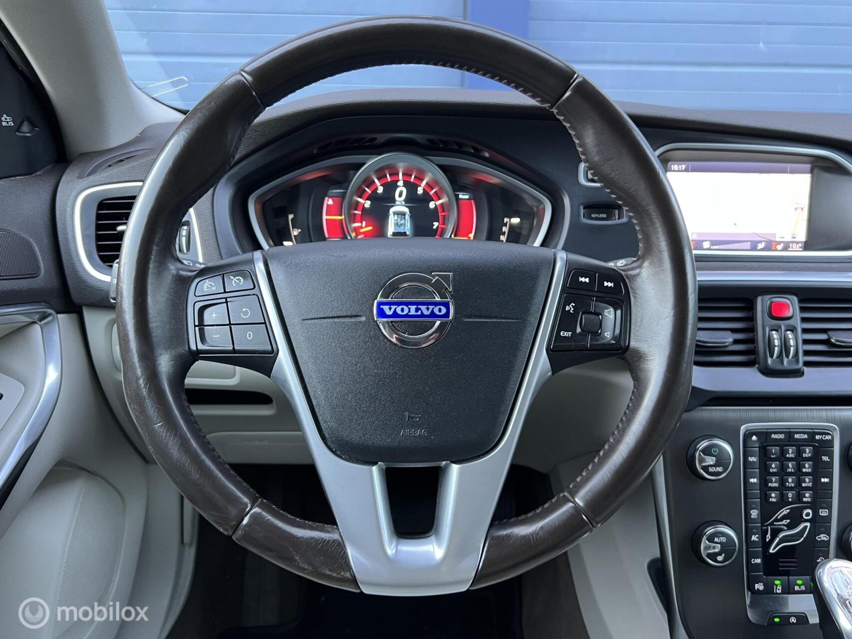 Foto van Volvo V40 Cross Country