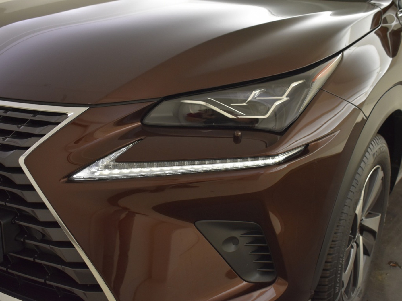 Foto van Lexus Lexus Nx300h