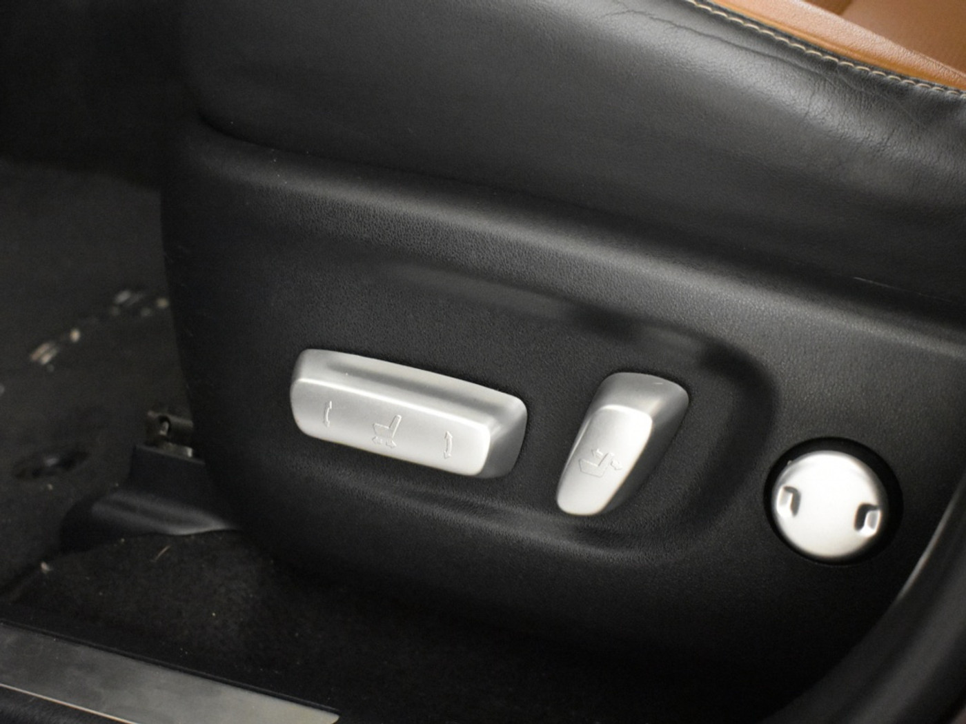 Foto van Lexus Lexus Nx300h