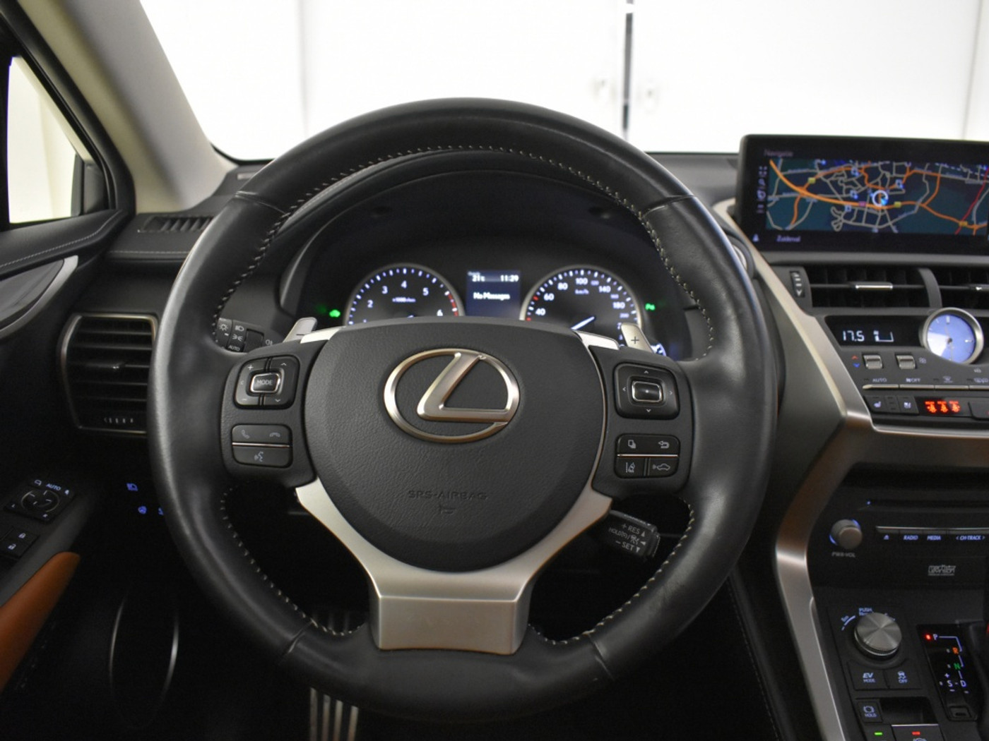 Foto van Lexus Lexus Nx300h
