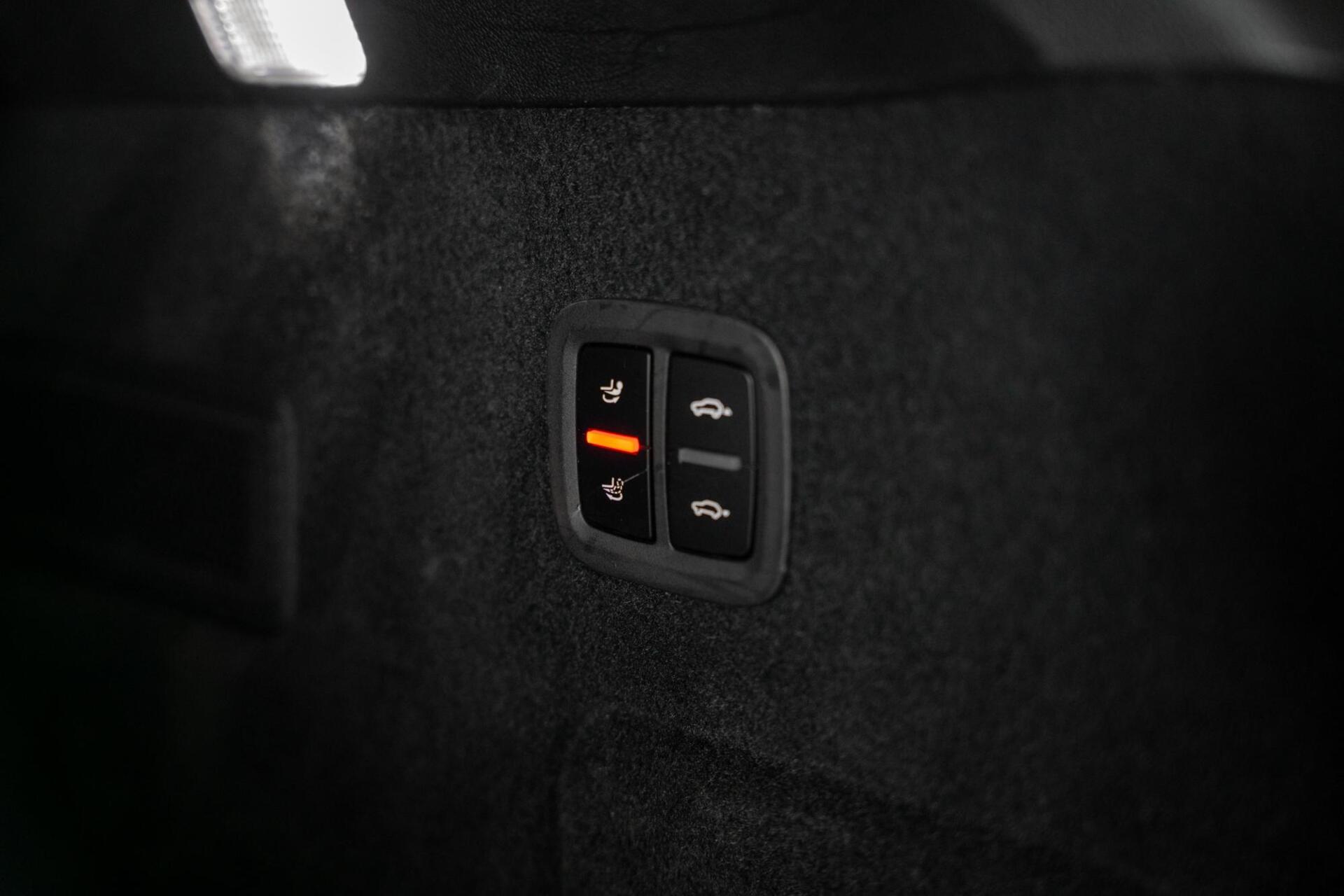 Foto van Porsche Cayenne E-hybrid