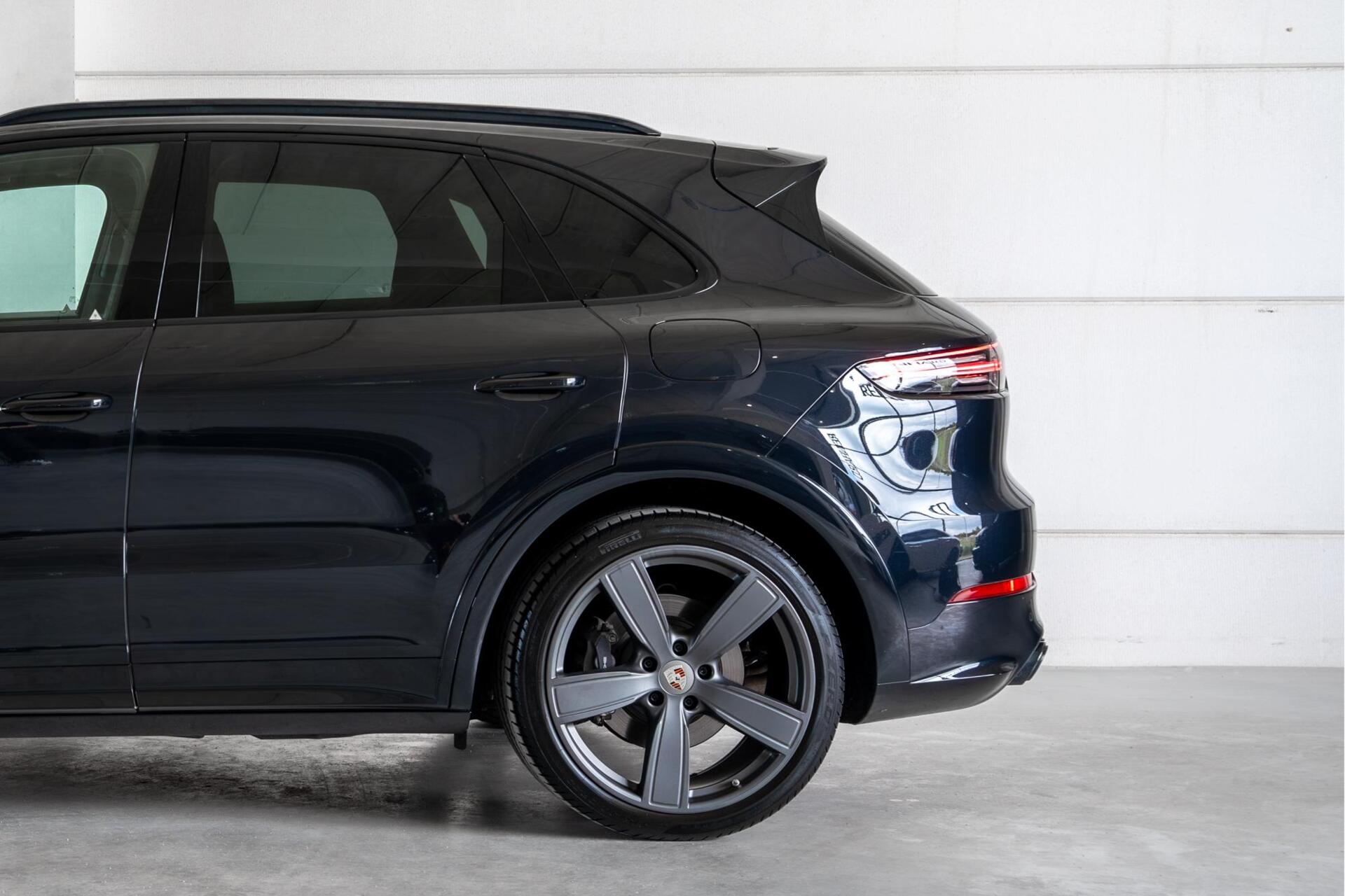 Foto van Porsche Cayenne E-hybrid