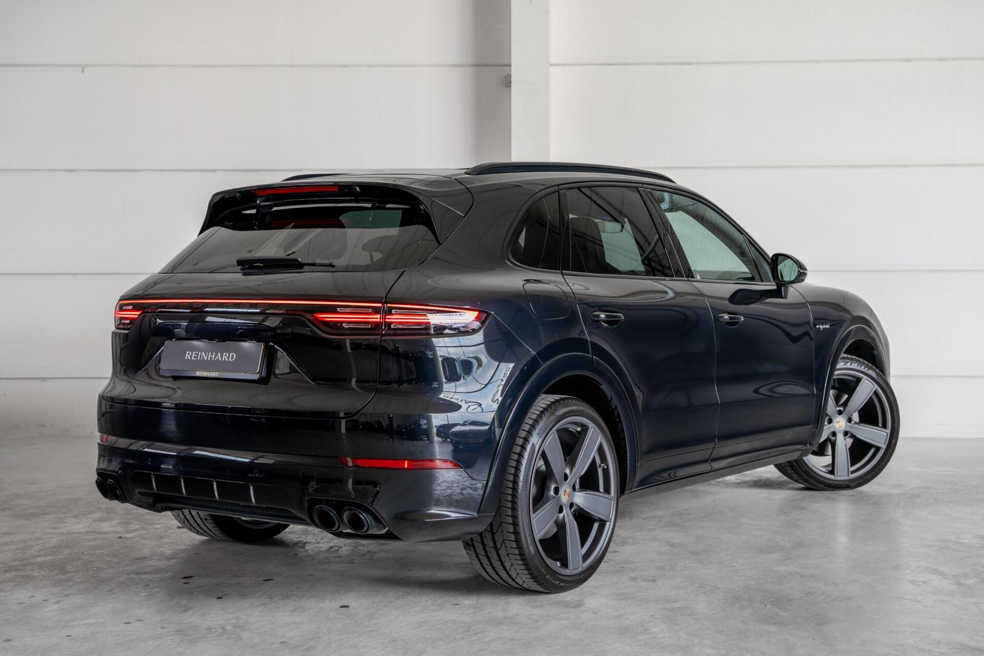 Foto van Porsche Cayenne E-hybrid