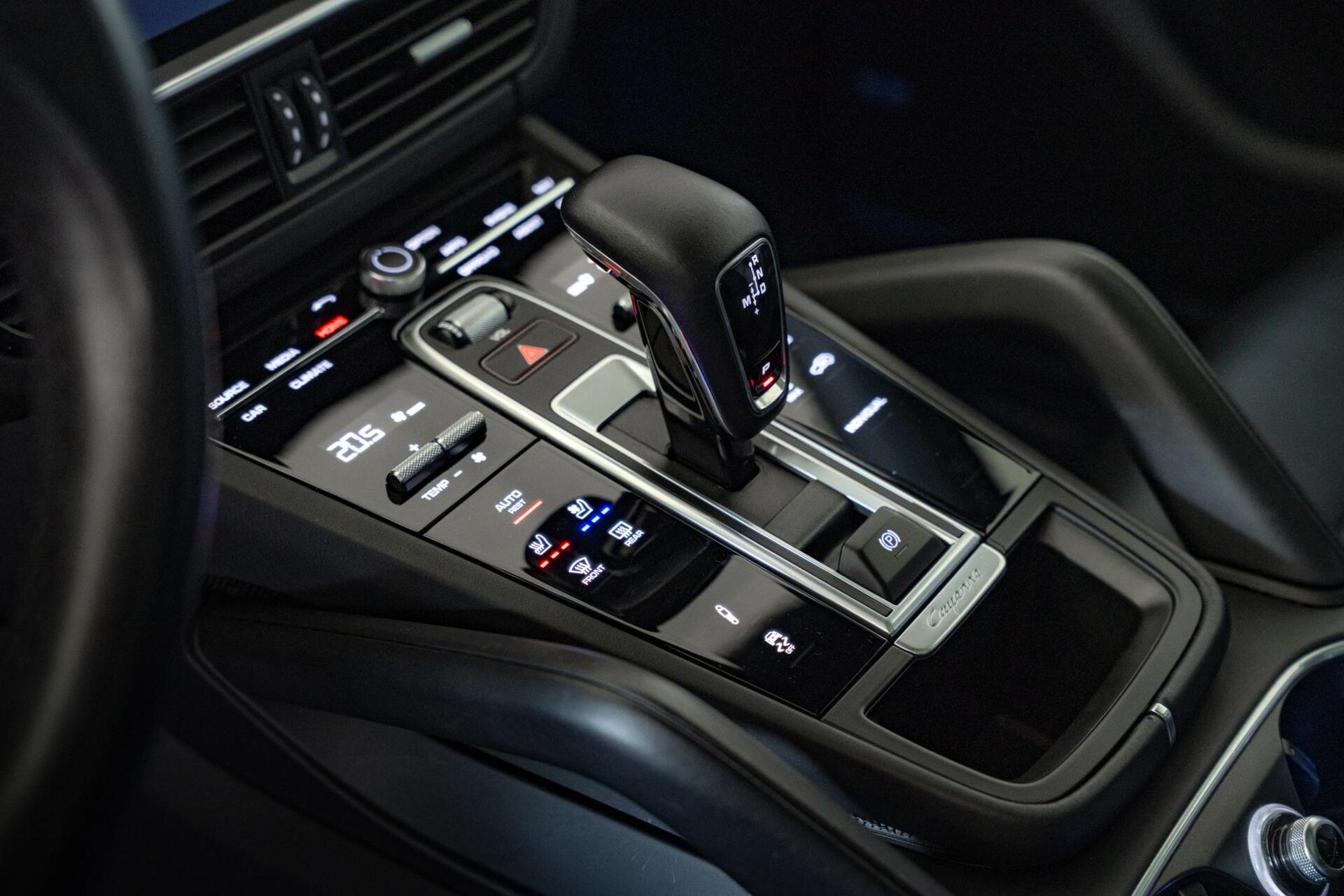 Foto van Porsche Cayenne E-hybrid