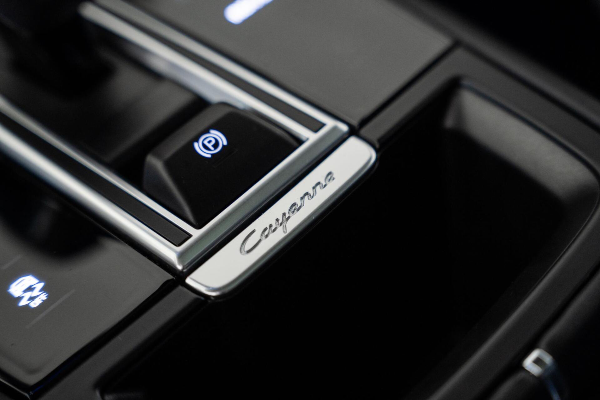 Foto van Porsche Cayenne E-hybrid