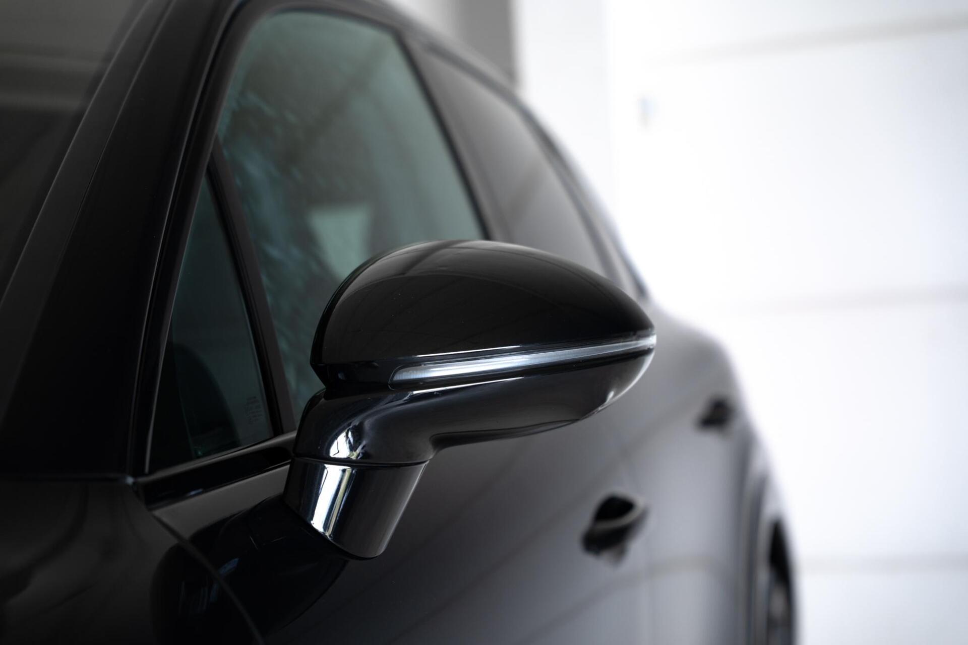 Foto van Porsche Cayenne E-hybrid