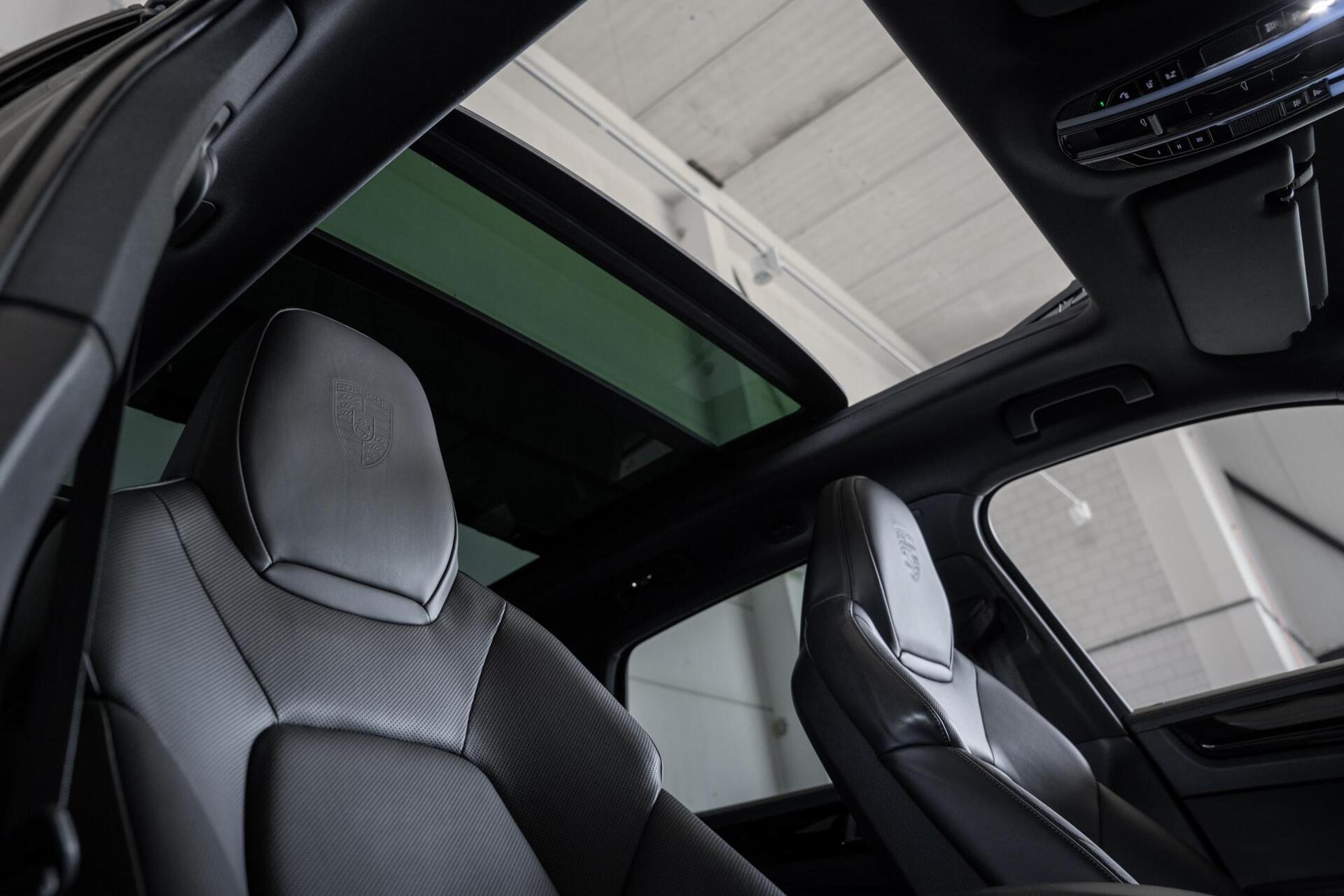 Foto van Porsche Cayenne E-hybrid