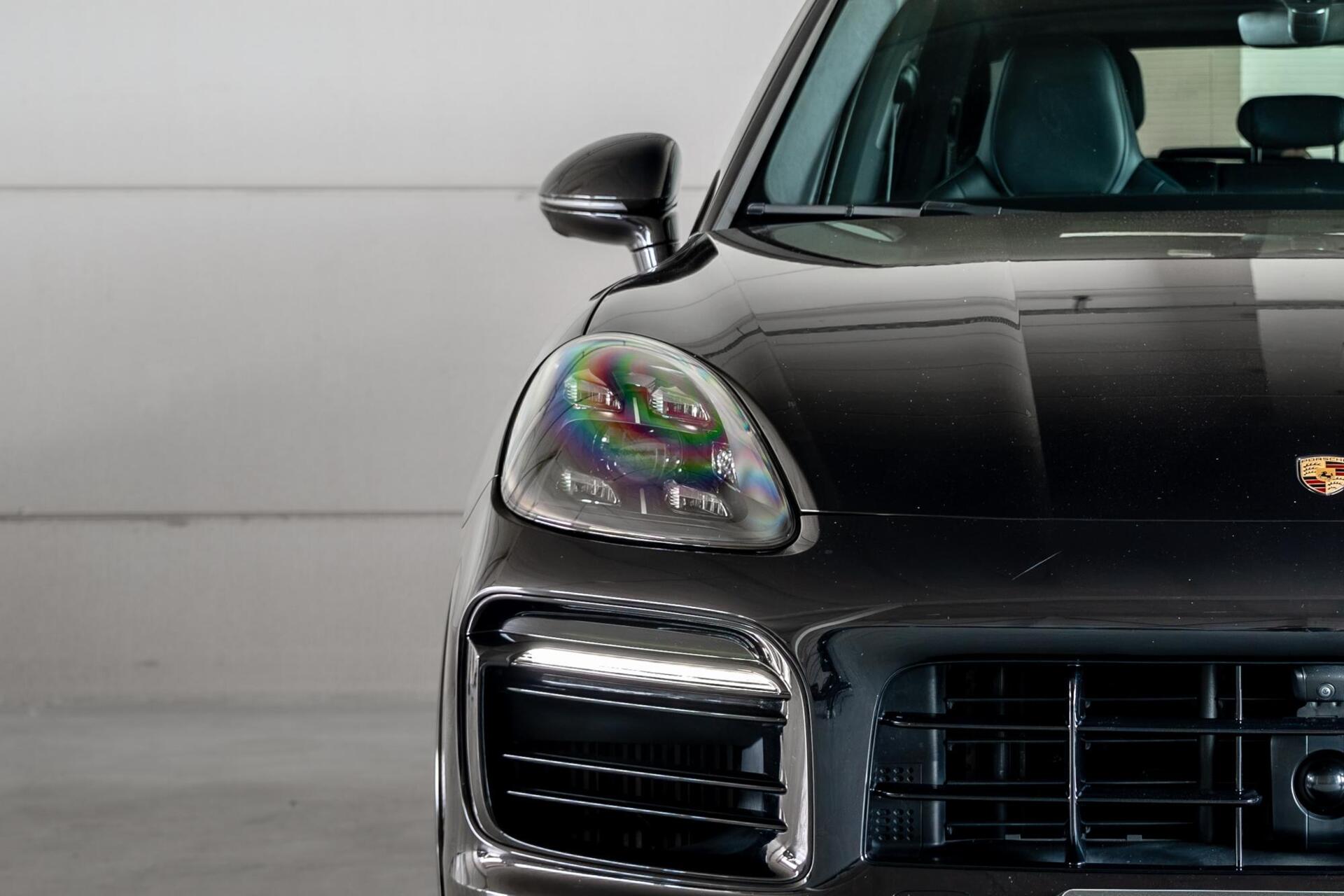 Foto van Porsche Cayenne E-hybrid