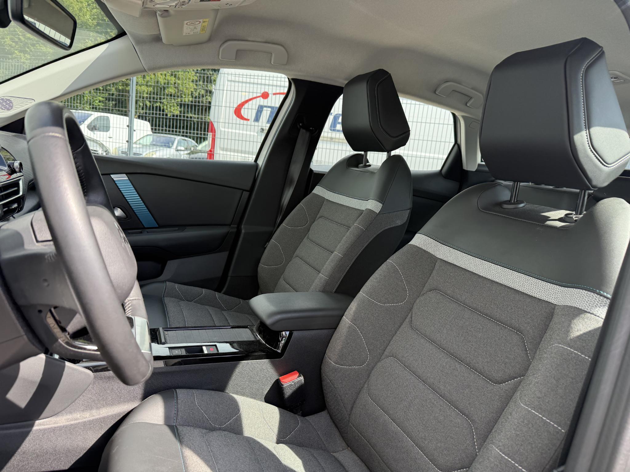 Foto van Citroen E-c4