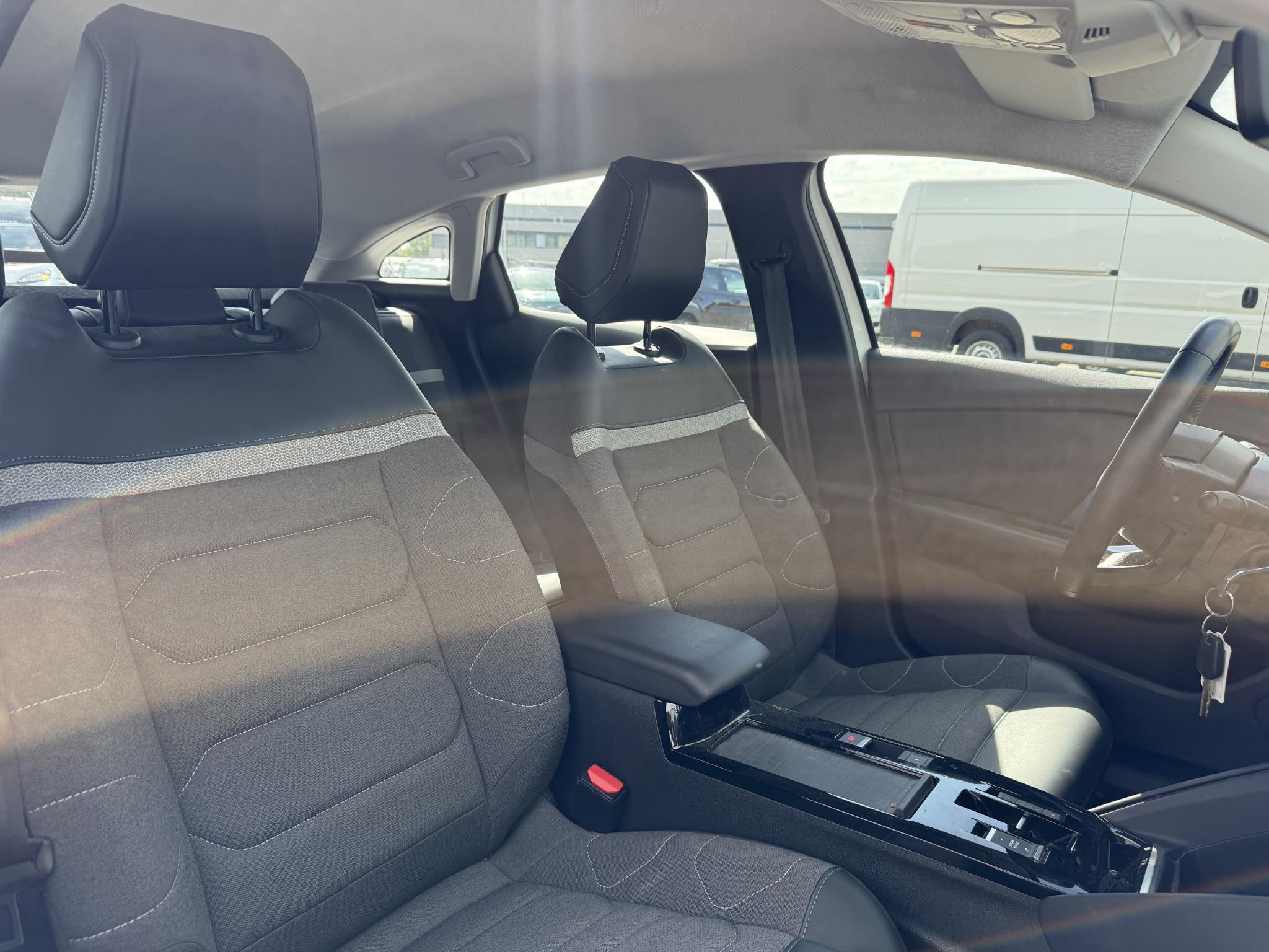 Foto van Citroen E-c4