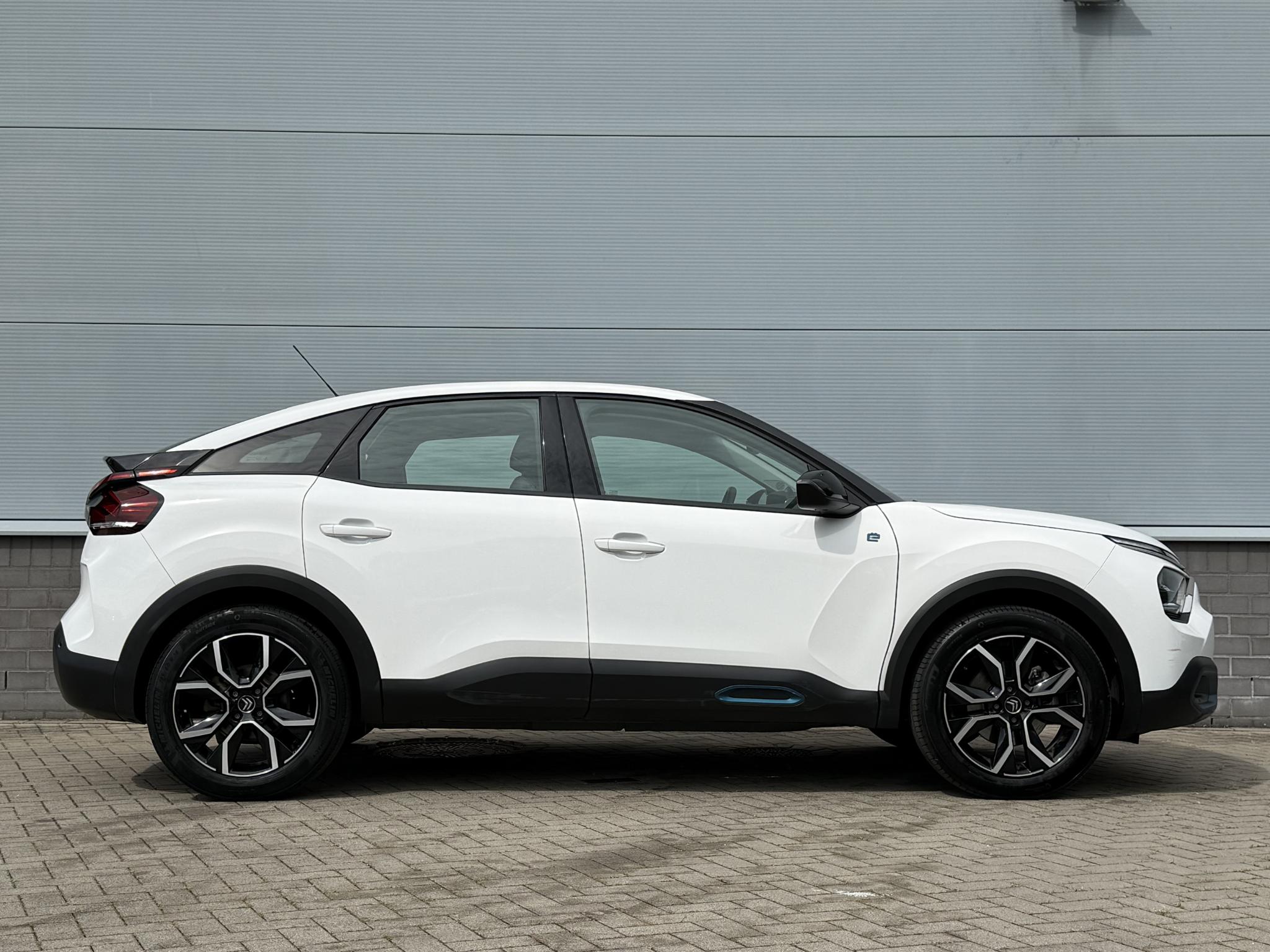 Foto van Citroen E-c4