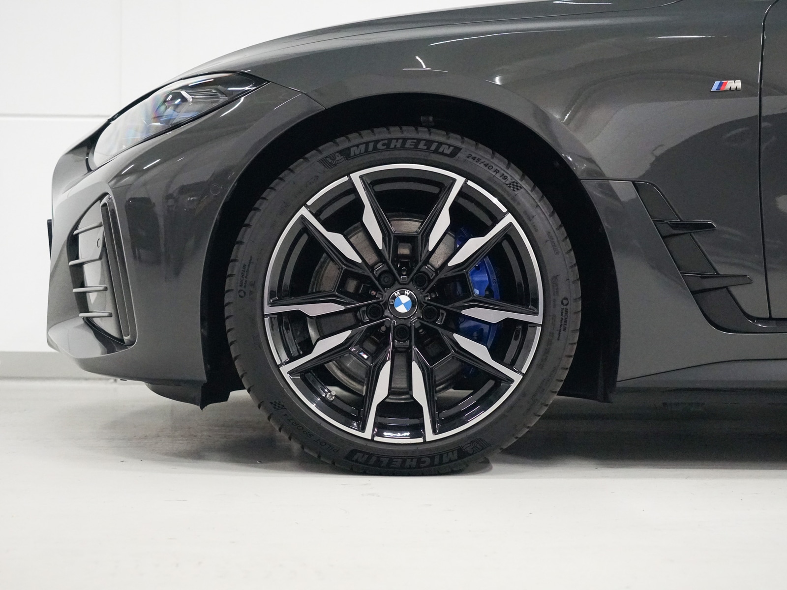 Foto van BMW I4 M50