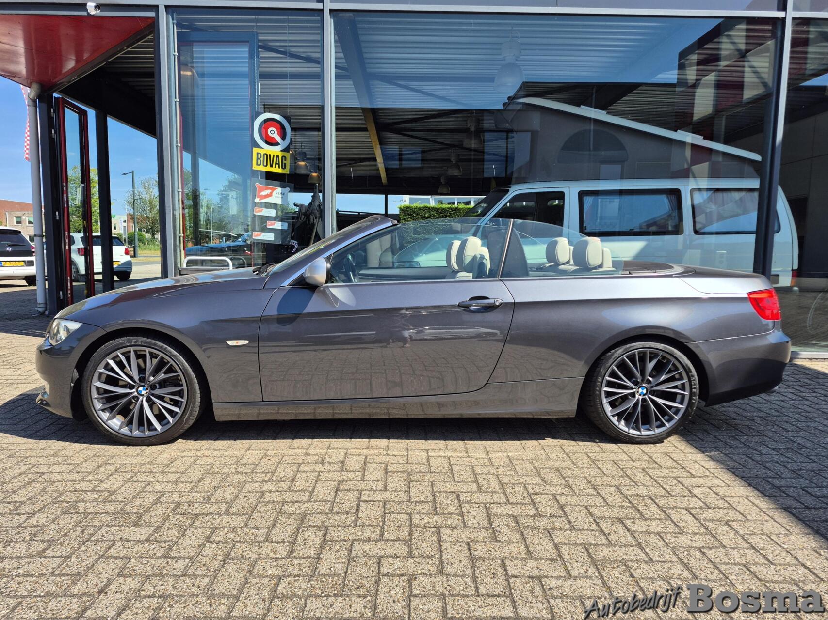 Foto van BMW 325i