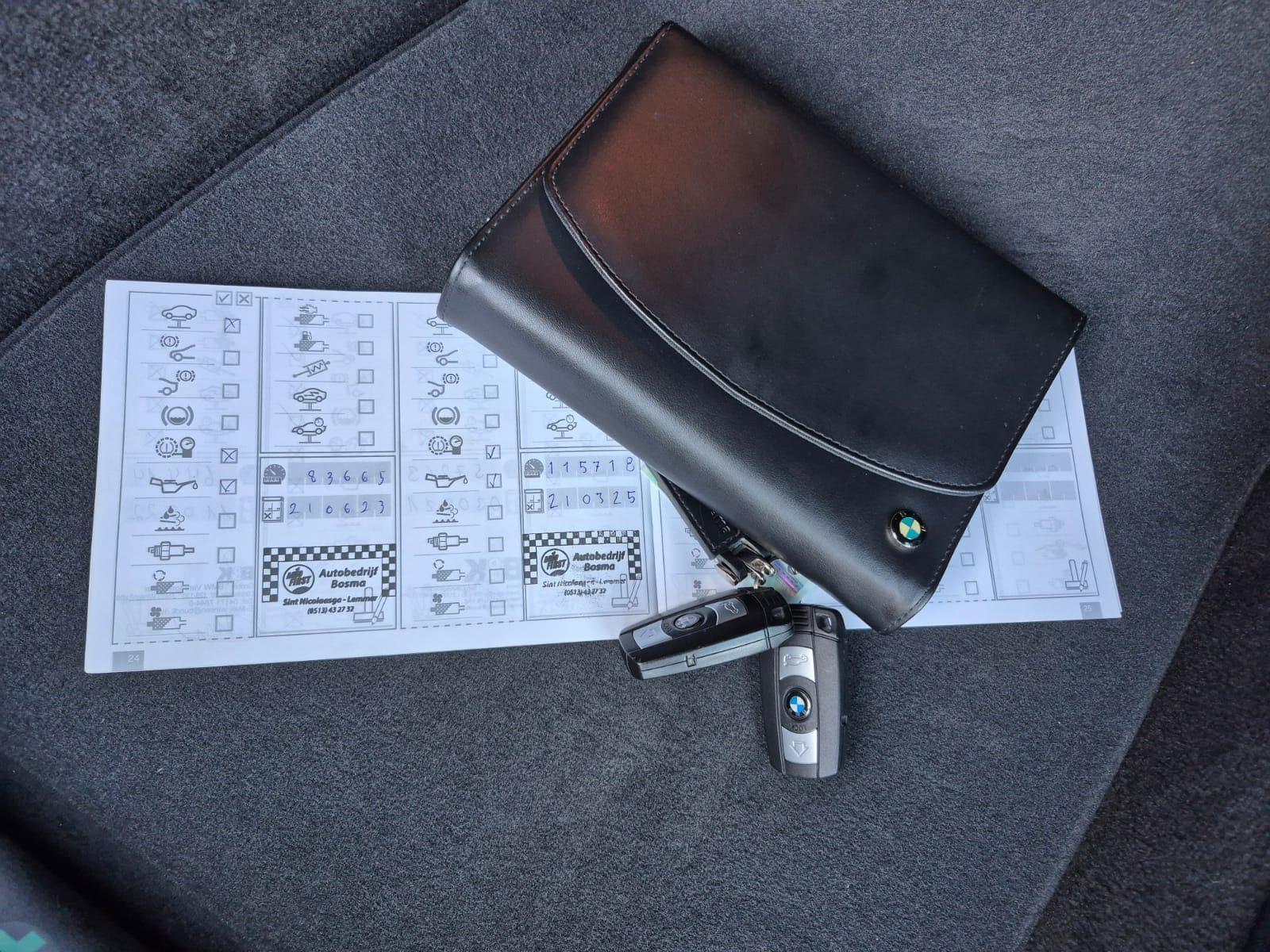 Foto van BMW 325i