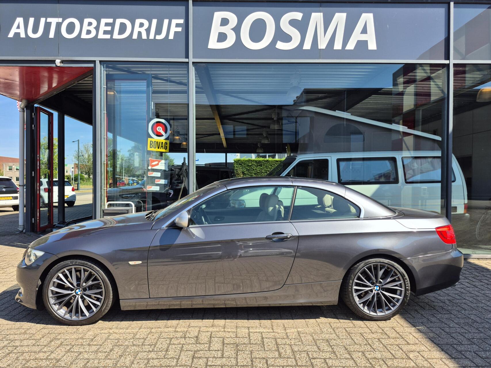 Foto van BMW 325i