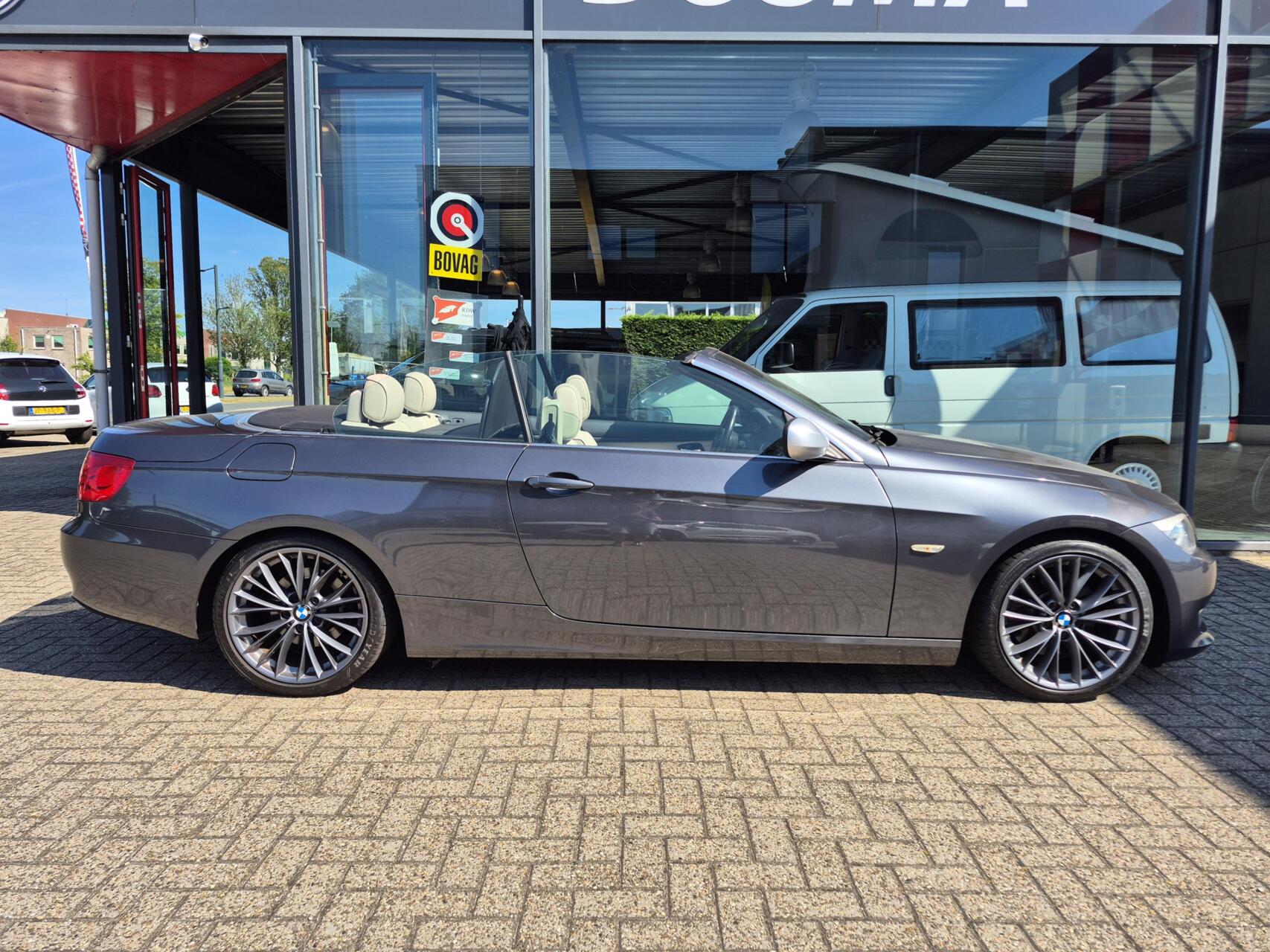 Foto van BMW 325i