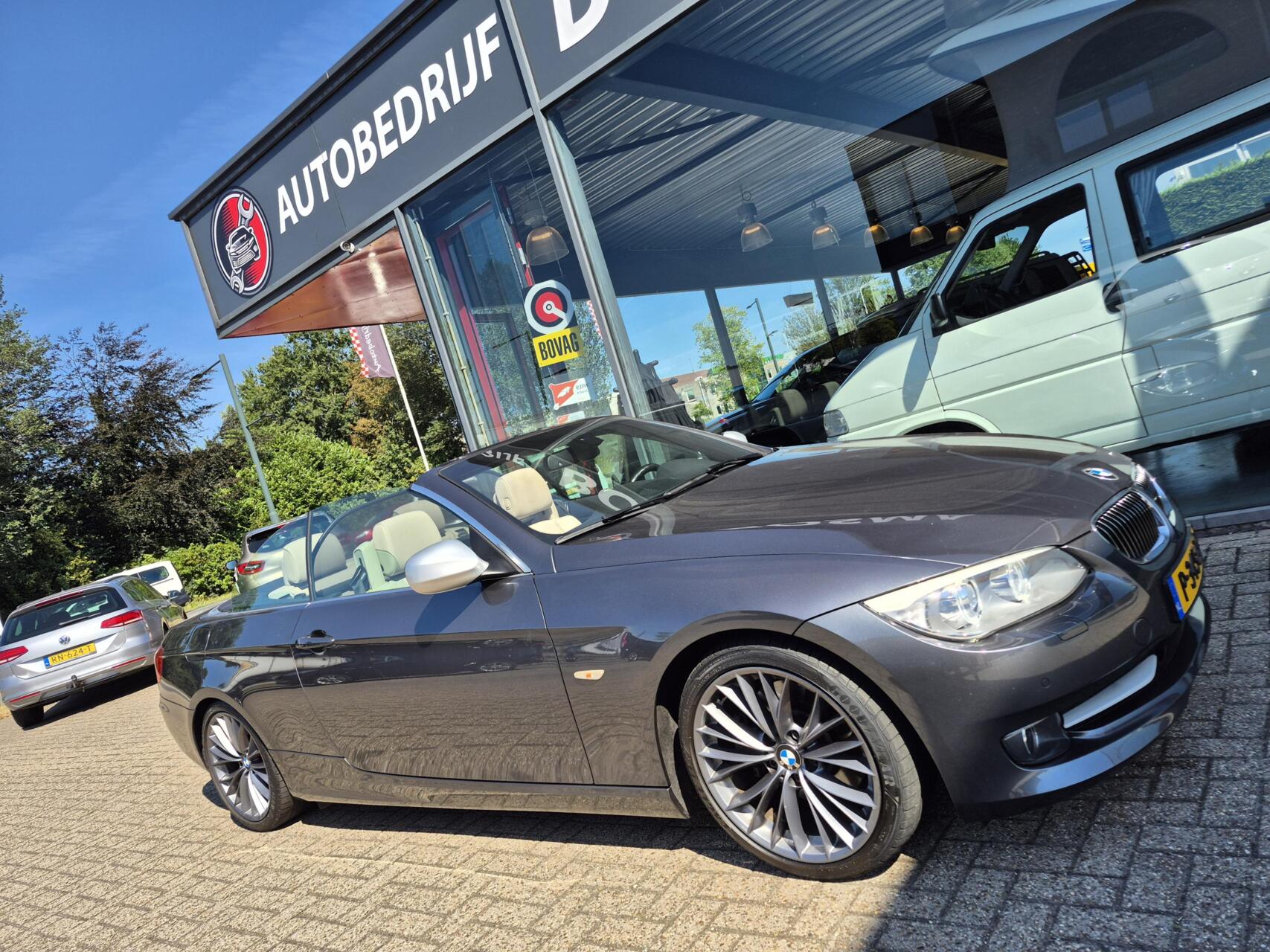 Foto van BMW 325i