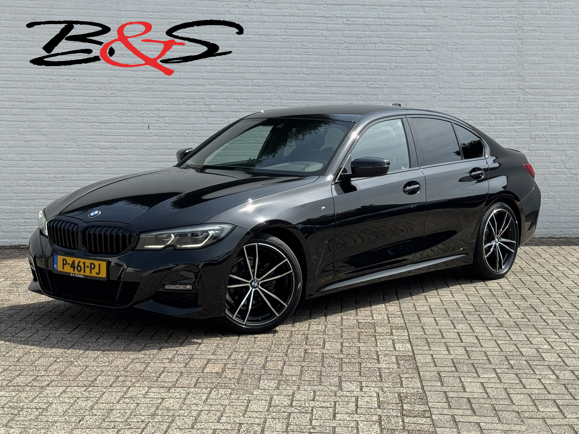 BMW 318i 318i Business Edition M-Sport Full Led Carplay Automaat Digital Dash Camera Leder Cruise Navi 2022 - voorkant