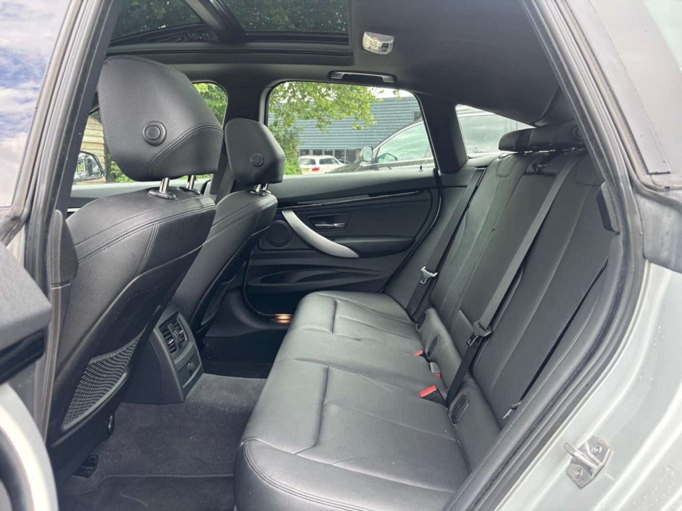 Foto van BMW 320i