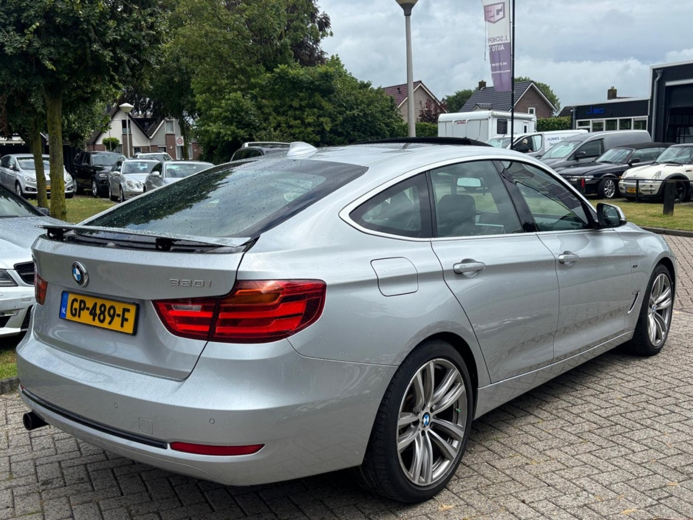 Foto van BMW 320i