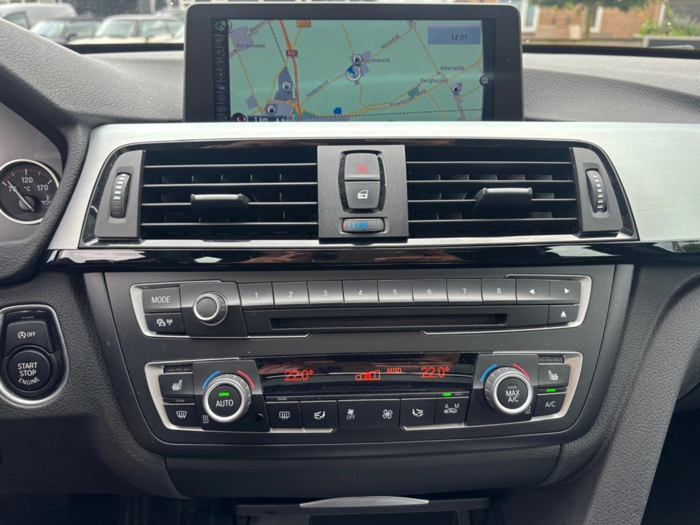 Foto van BMW 320i