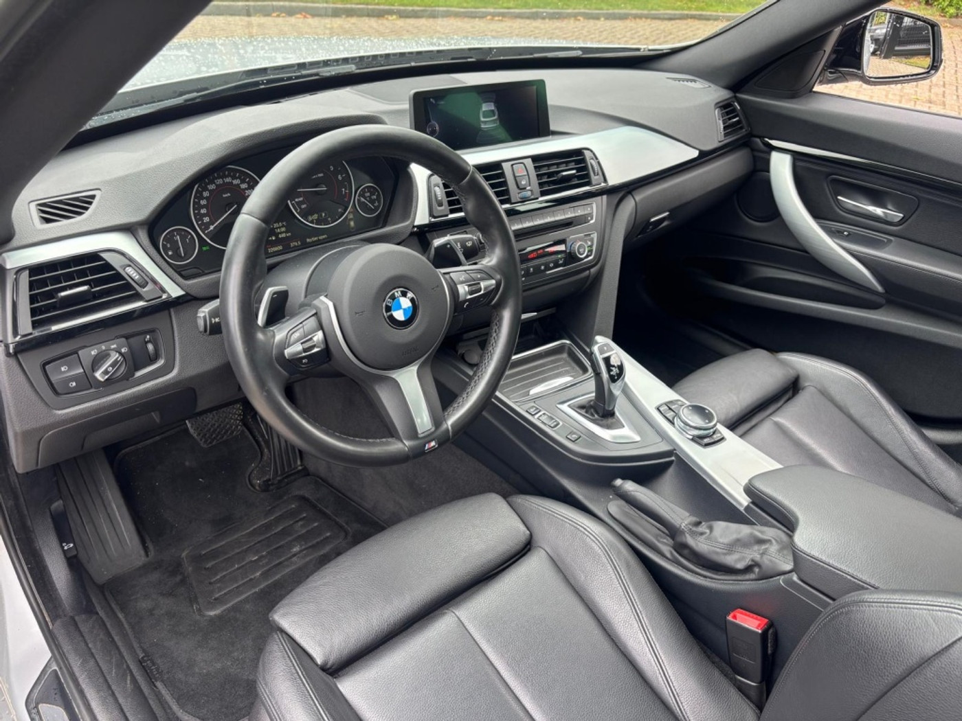 Foto van BMW 320i