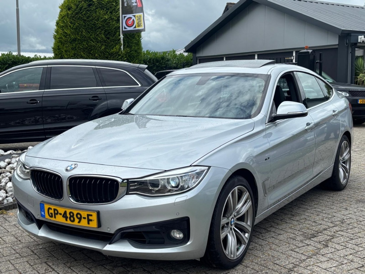BMW 320i 320i GT High Exe 2015 Panodak Dealerauto 2015 - voorkant