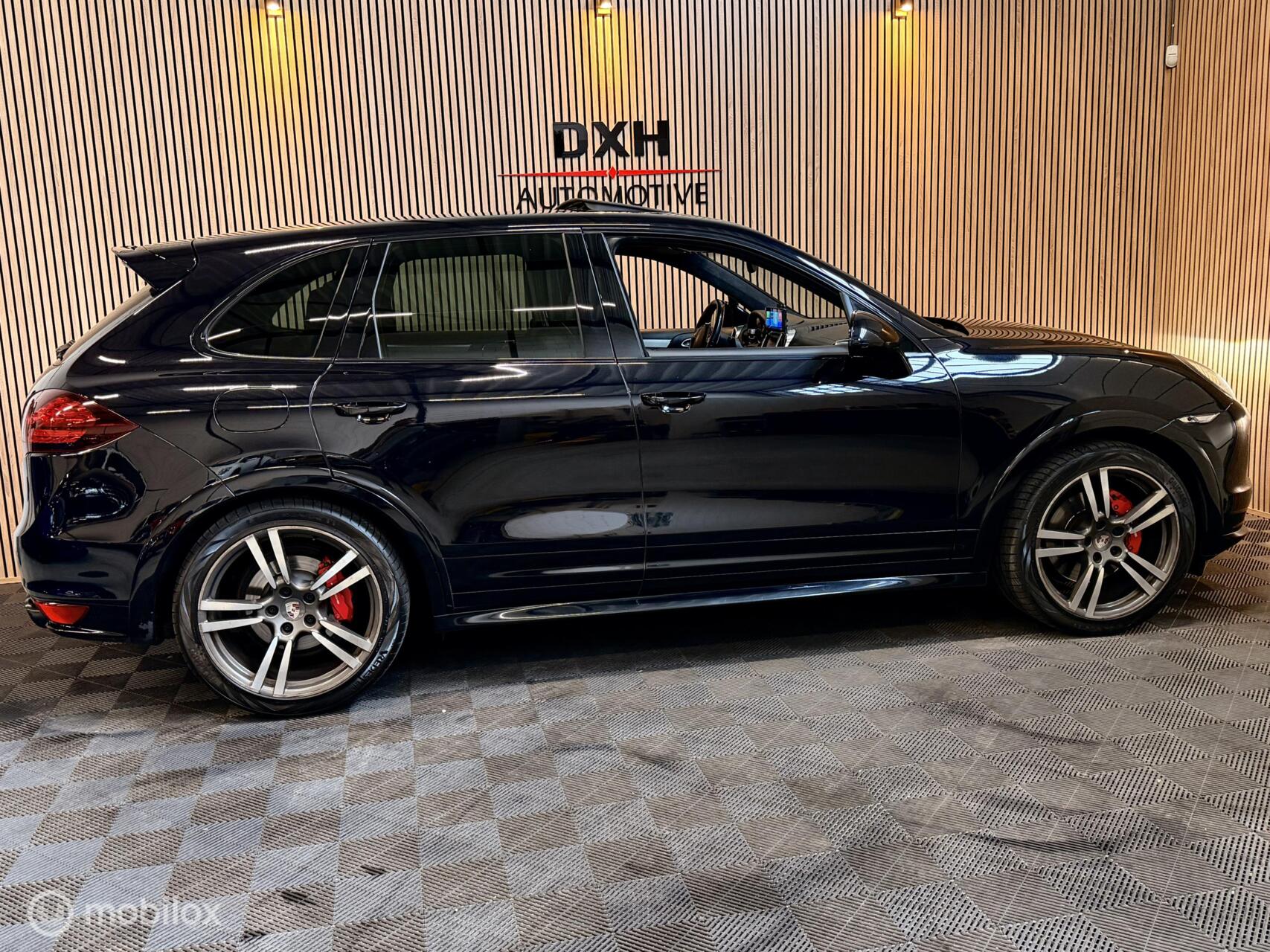 Foto van Porsche Cayenne GTS