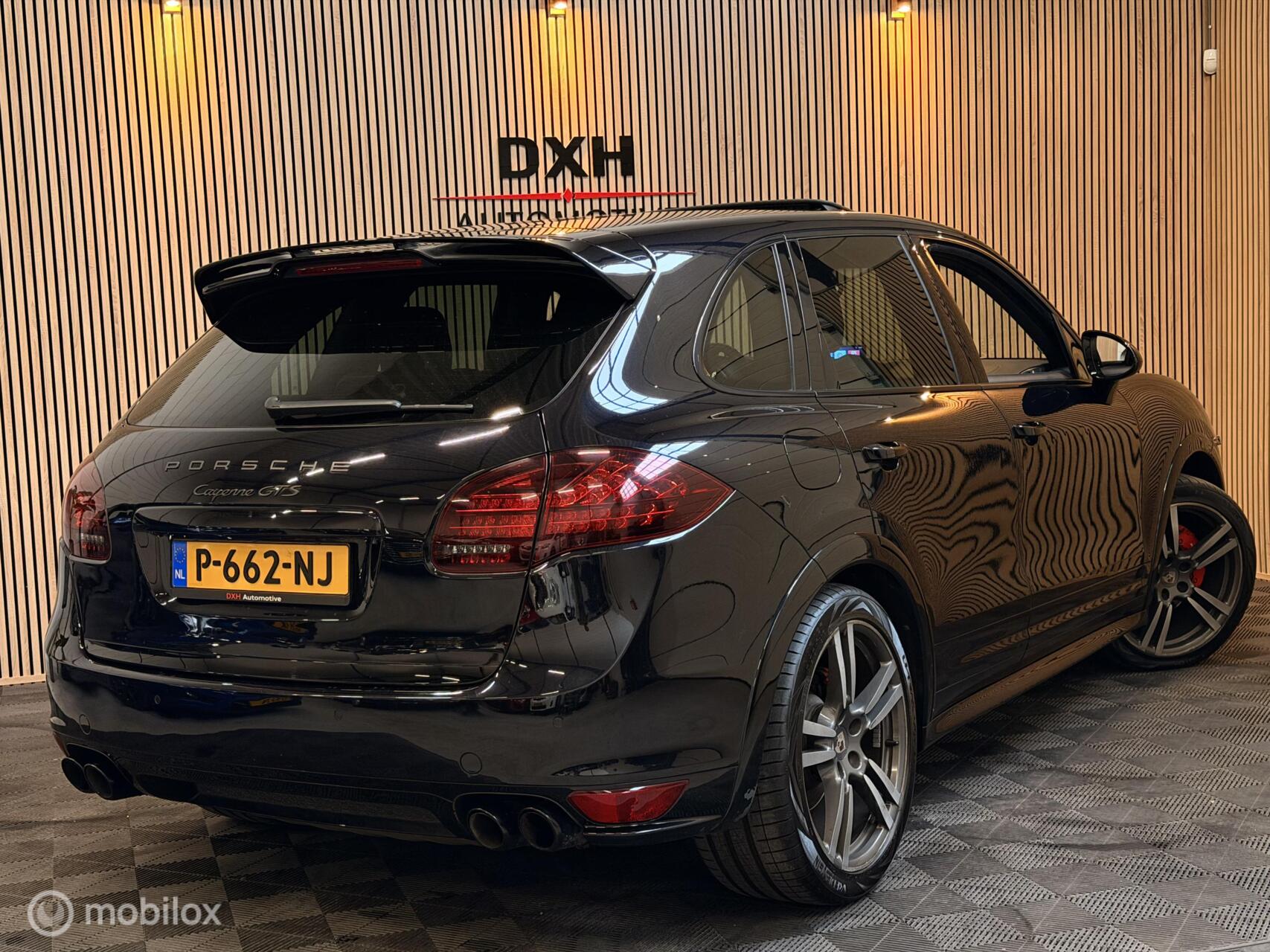 Foto van Porsche Cayenne GTS