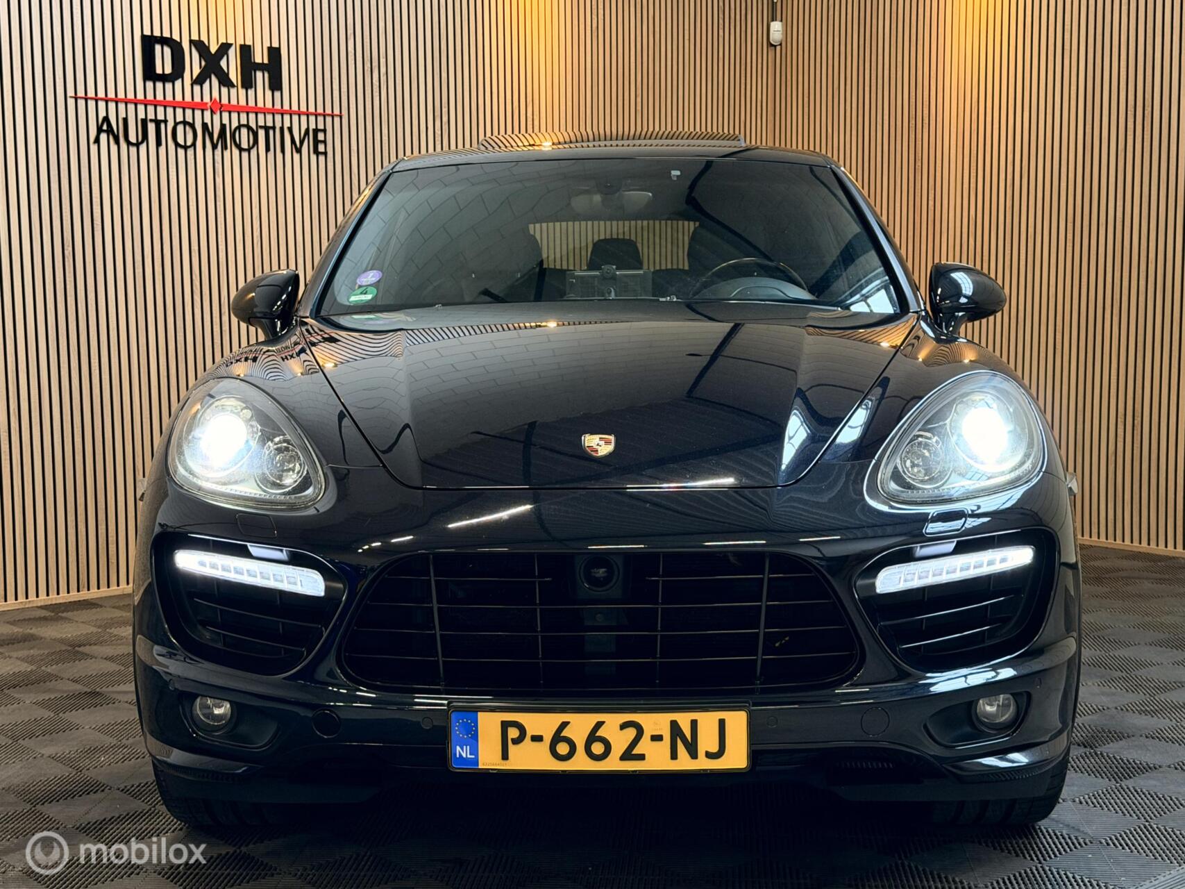 Foto van Porsche Cayenne GTS