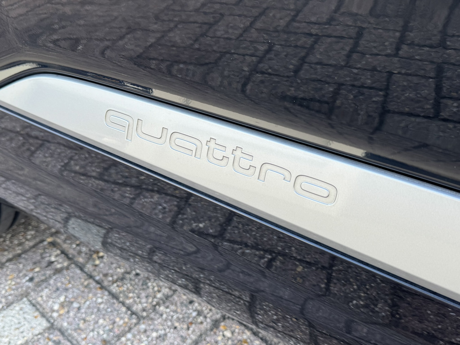Foto van Audi Q7 E-tron