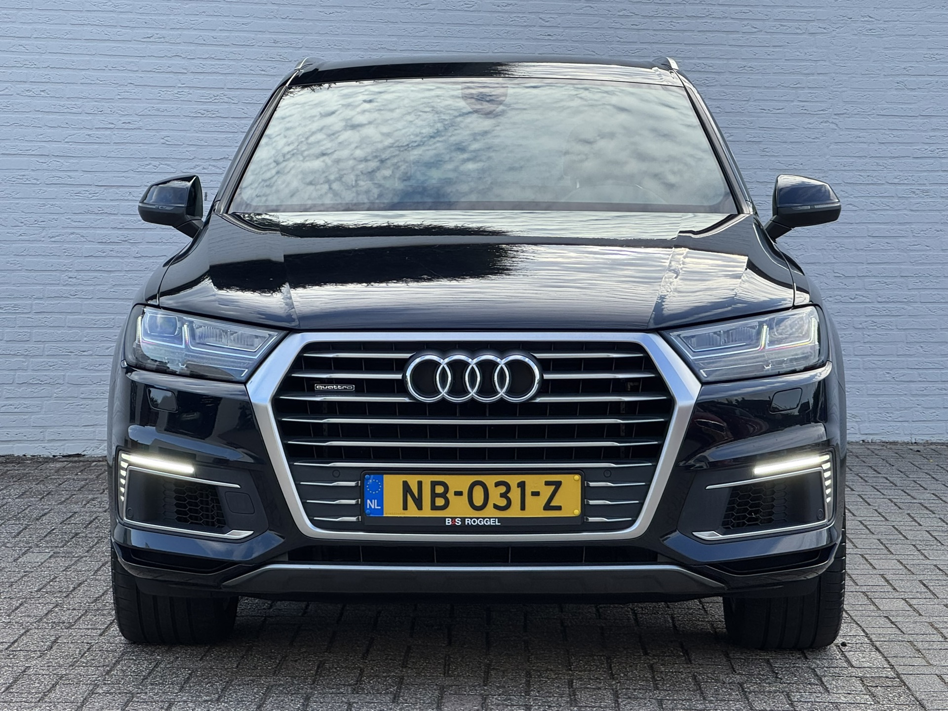 Foto van Audi Q7 E-tron