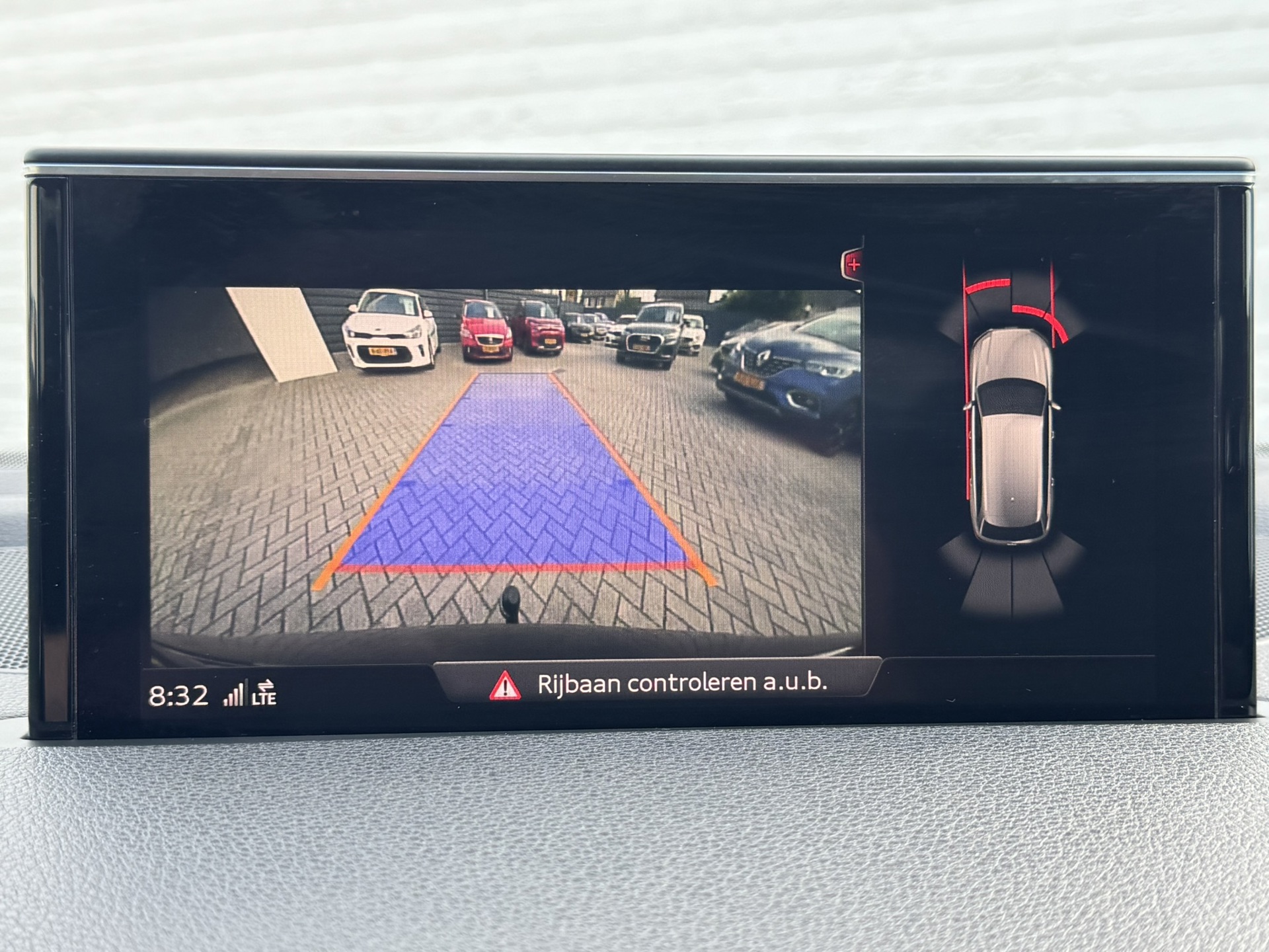 Foto van Audi Q7 E-tron