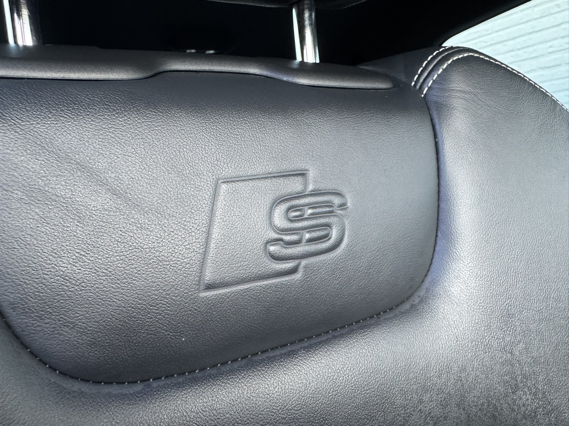 Foto van Audi Q7 E-tron