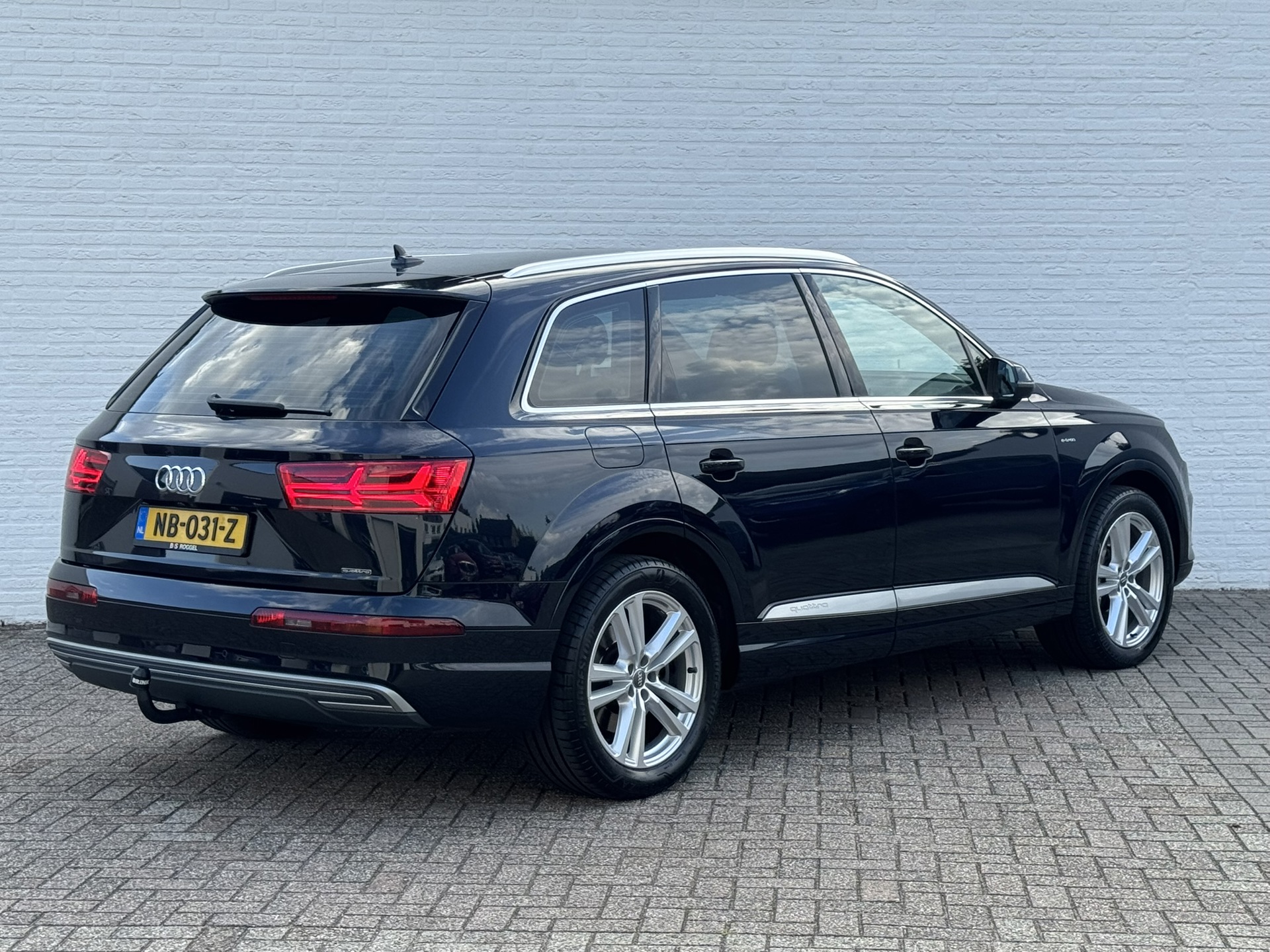 Foto van Audi Q7 E-tron