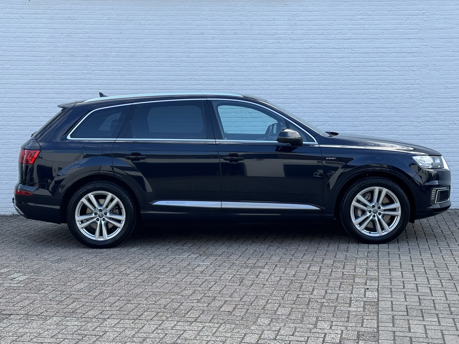 Foto van Audi Q7 E-tron