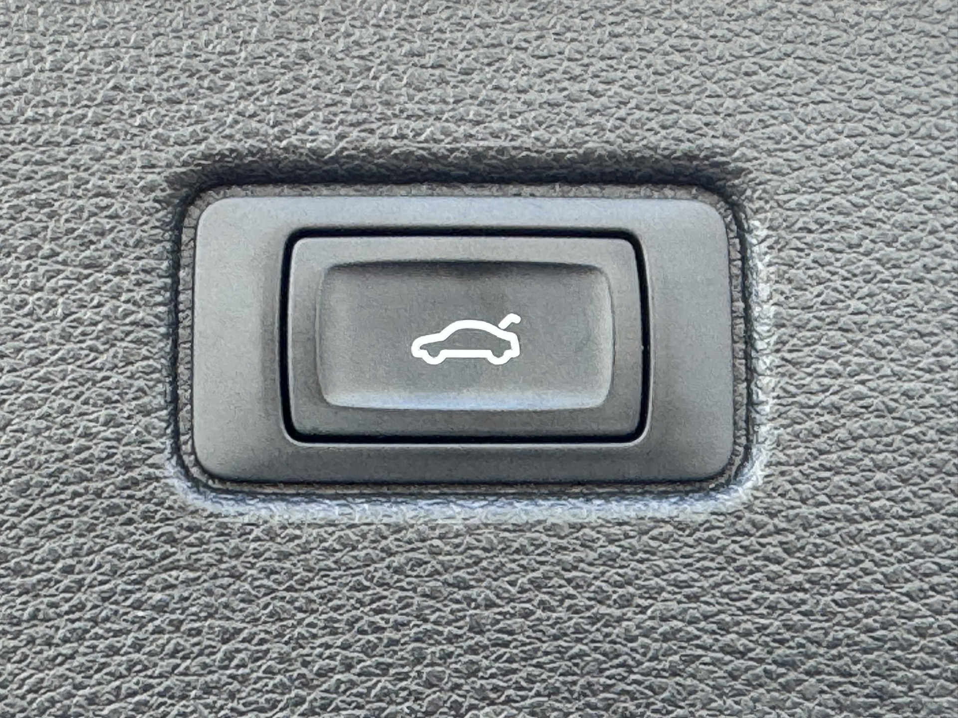 Foto van Audi Q7 E-tron
